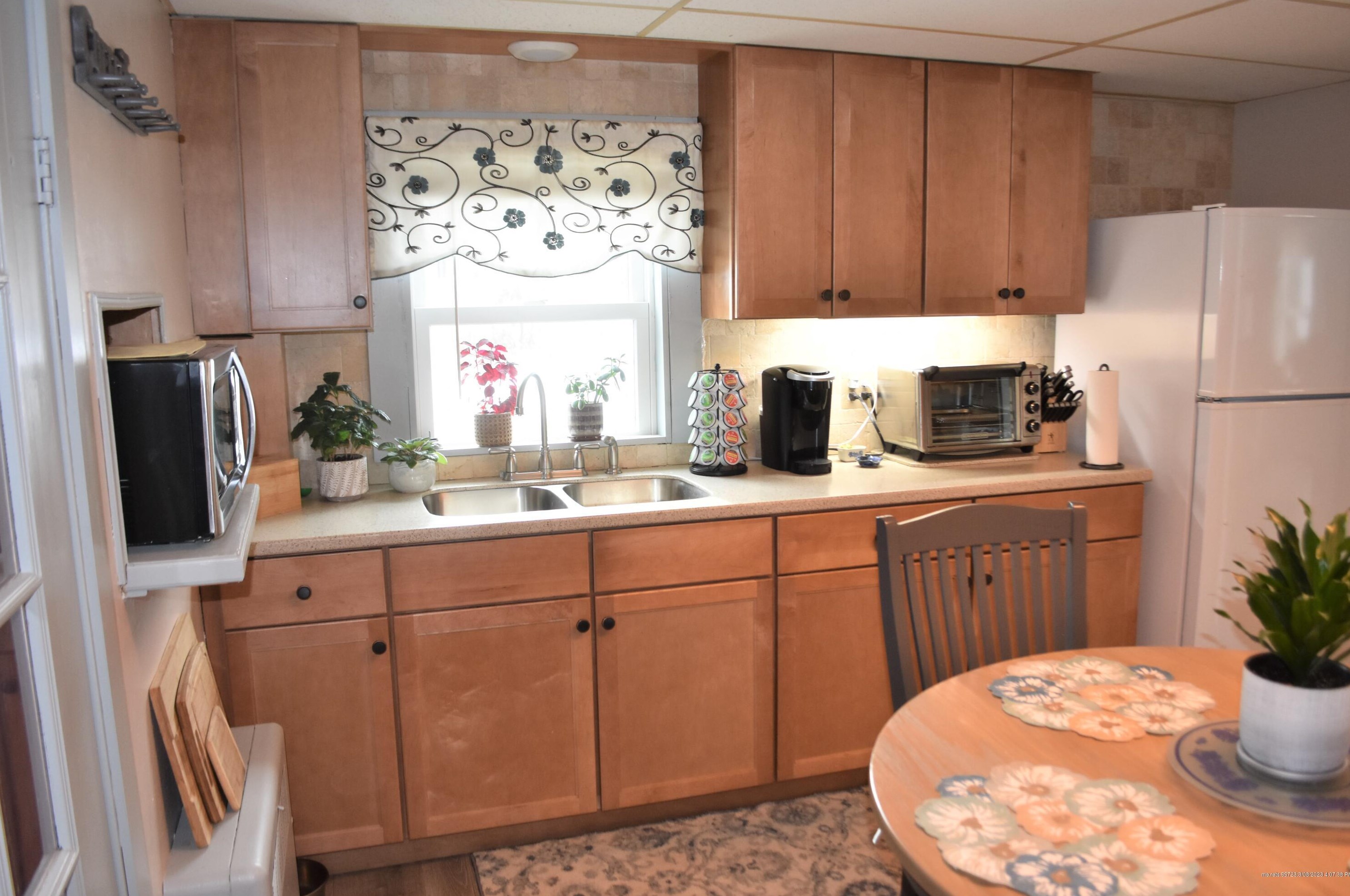 98 Brigham St, Portland ME  04106-3406 exterior