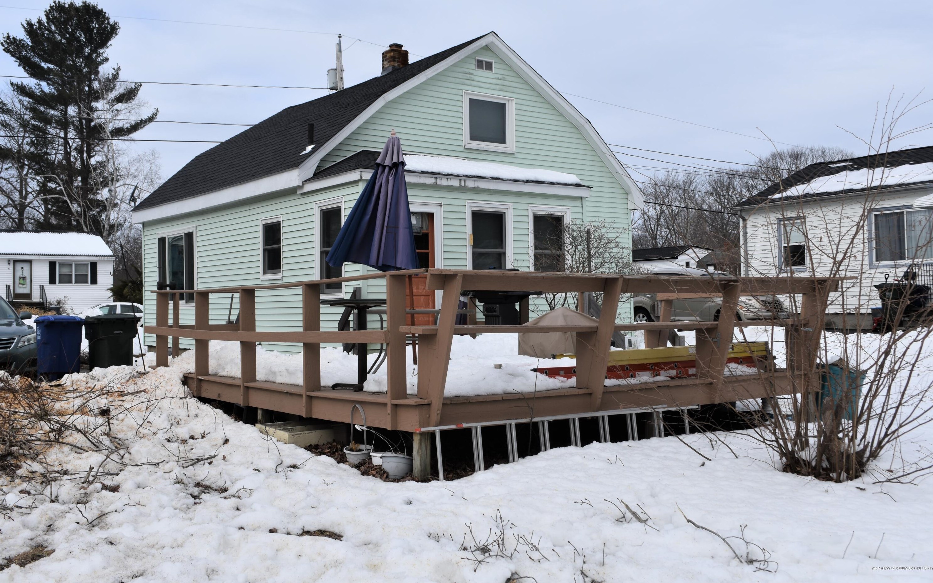 98 Brigham St, Portland ME  04106-3406 exterior