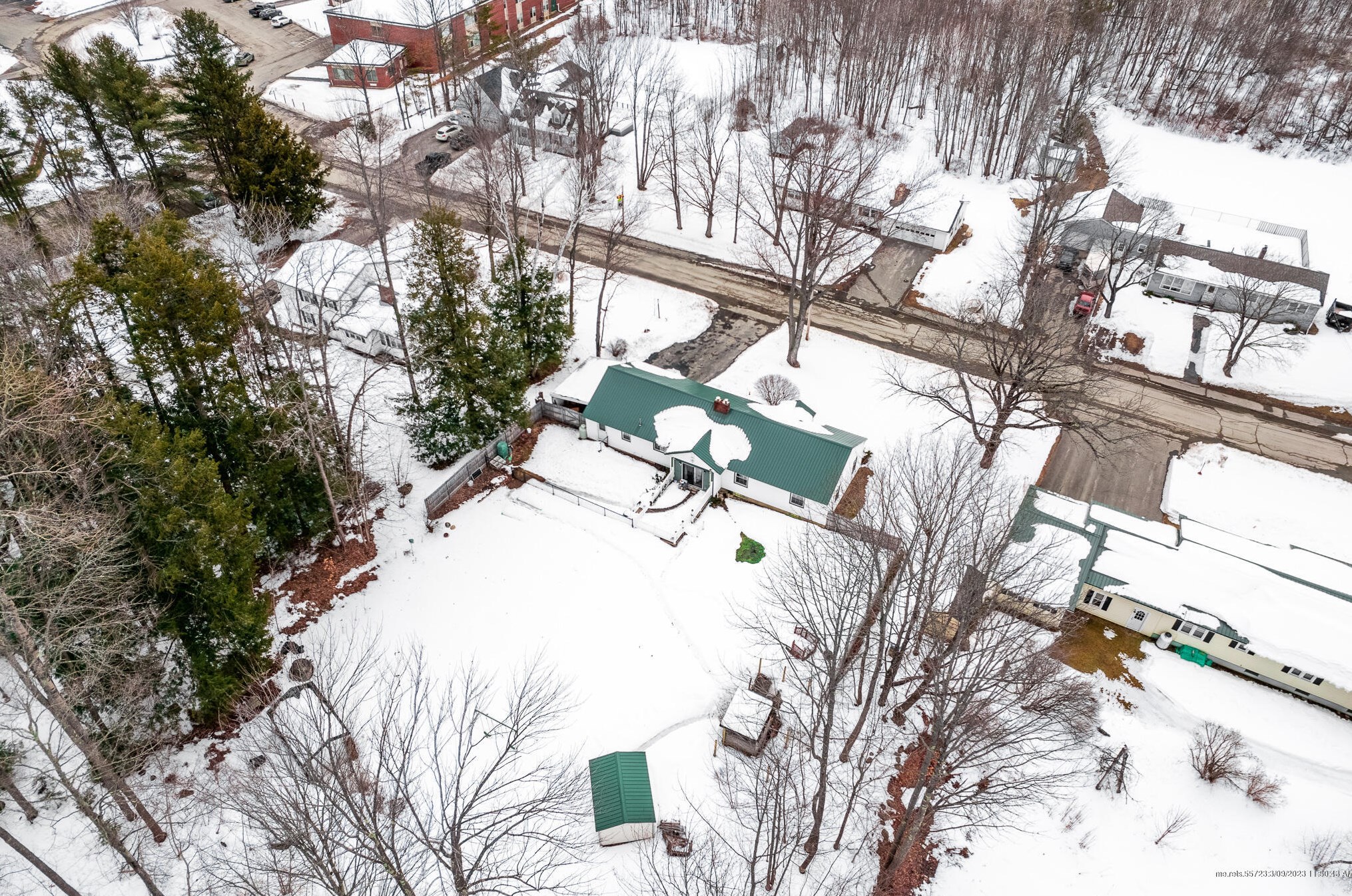136 School St, Pittsfield, ME 04967