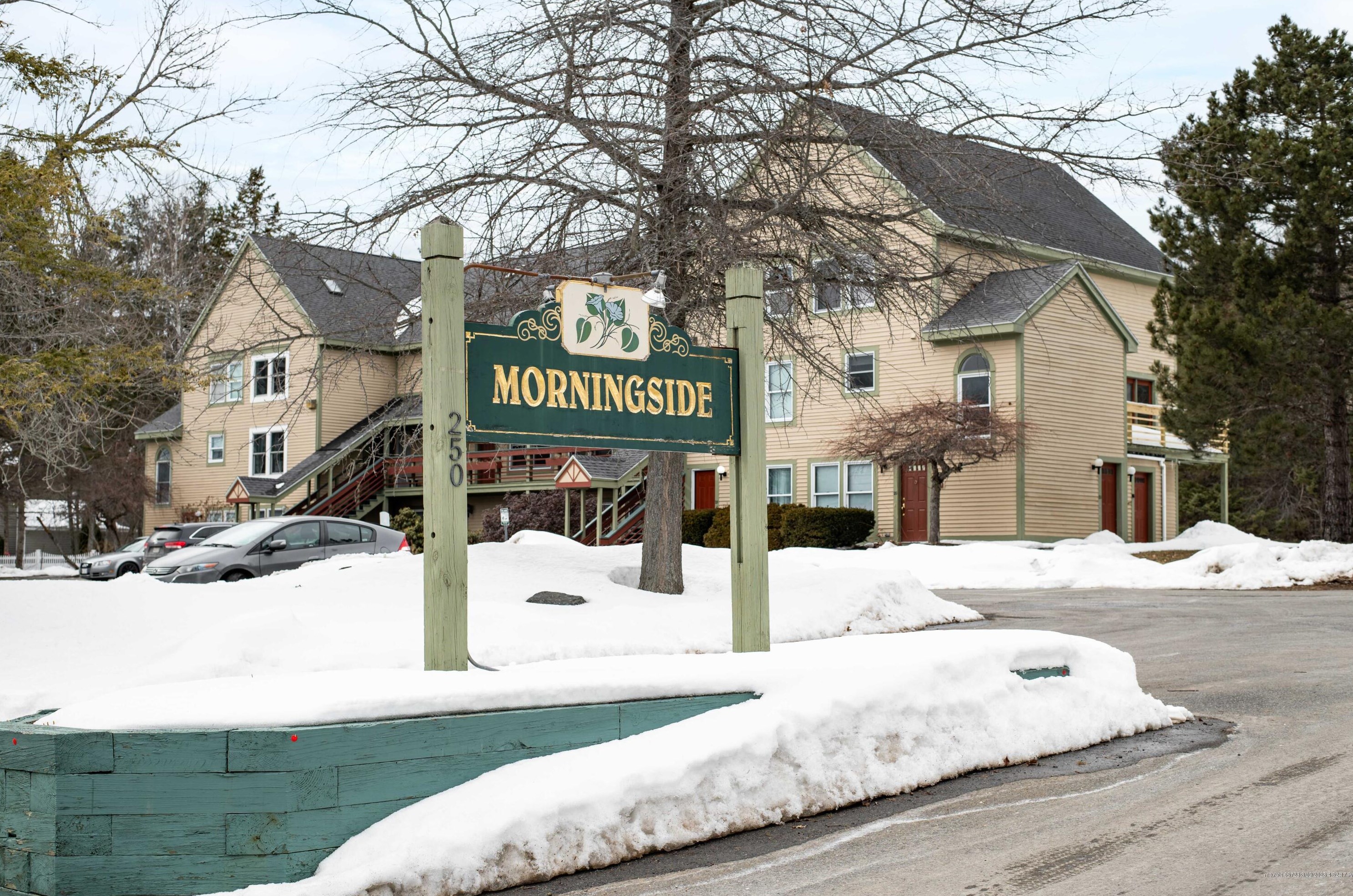 250 Husson Ave #1f, Bangor, ME 04401