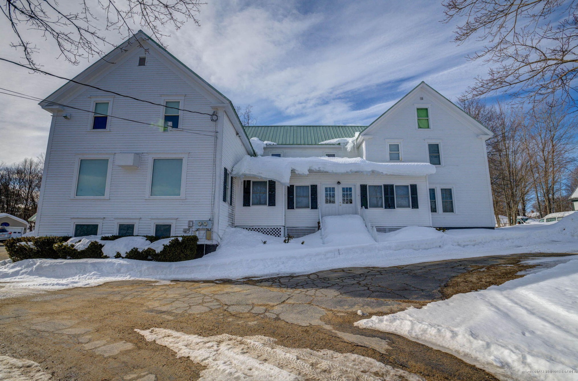 37 Vernon St, Bethel, ME 04217