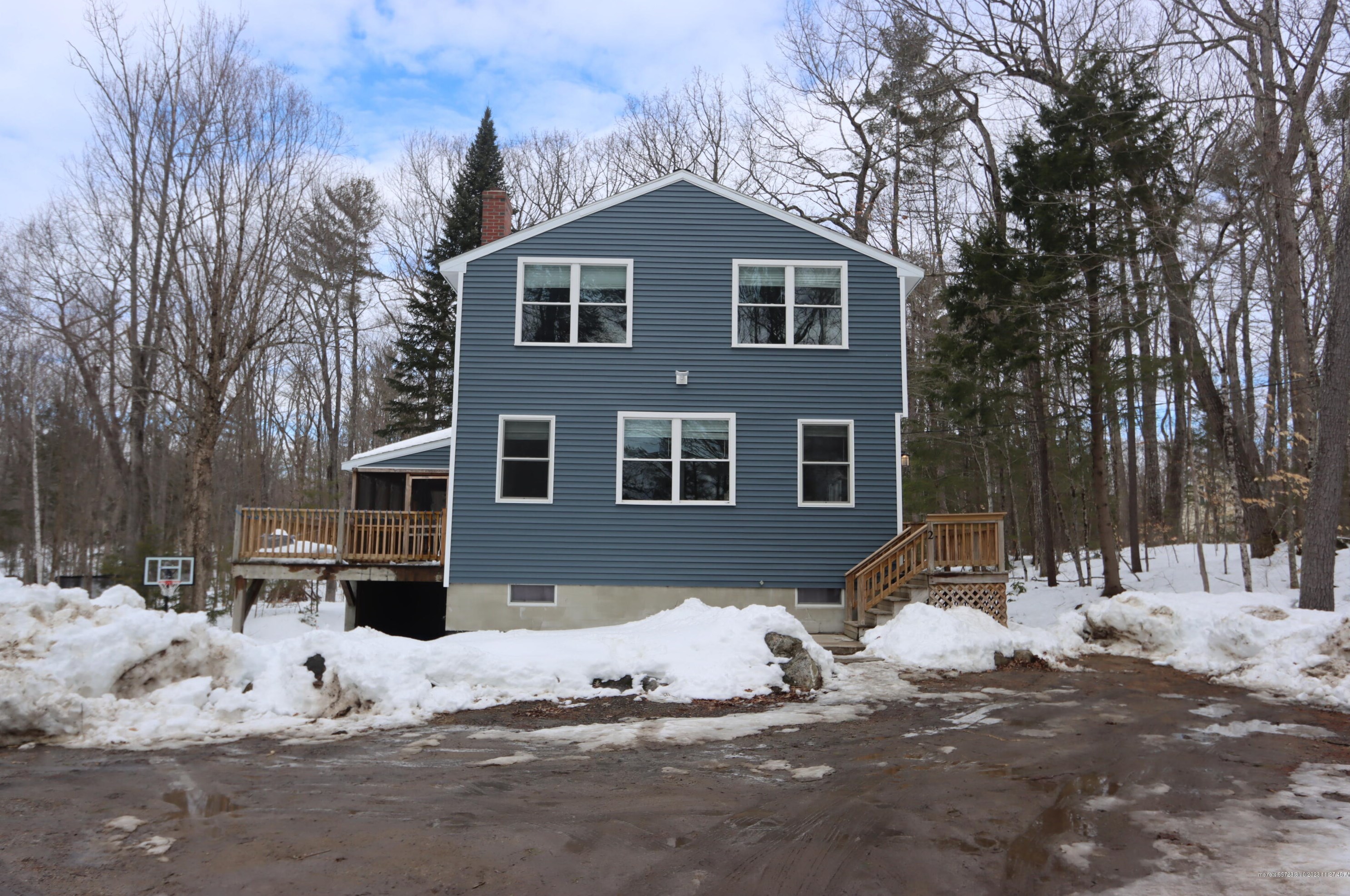 2 Shore Rd, Frye Island, ME 04071