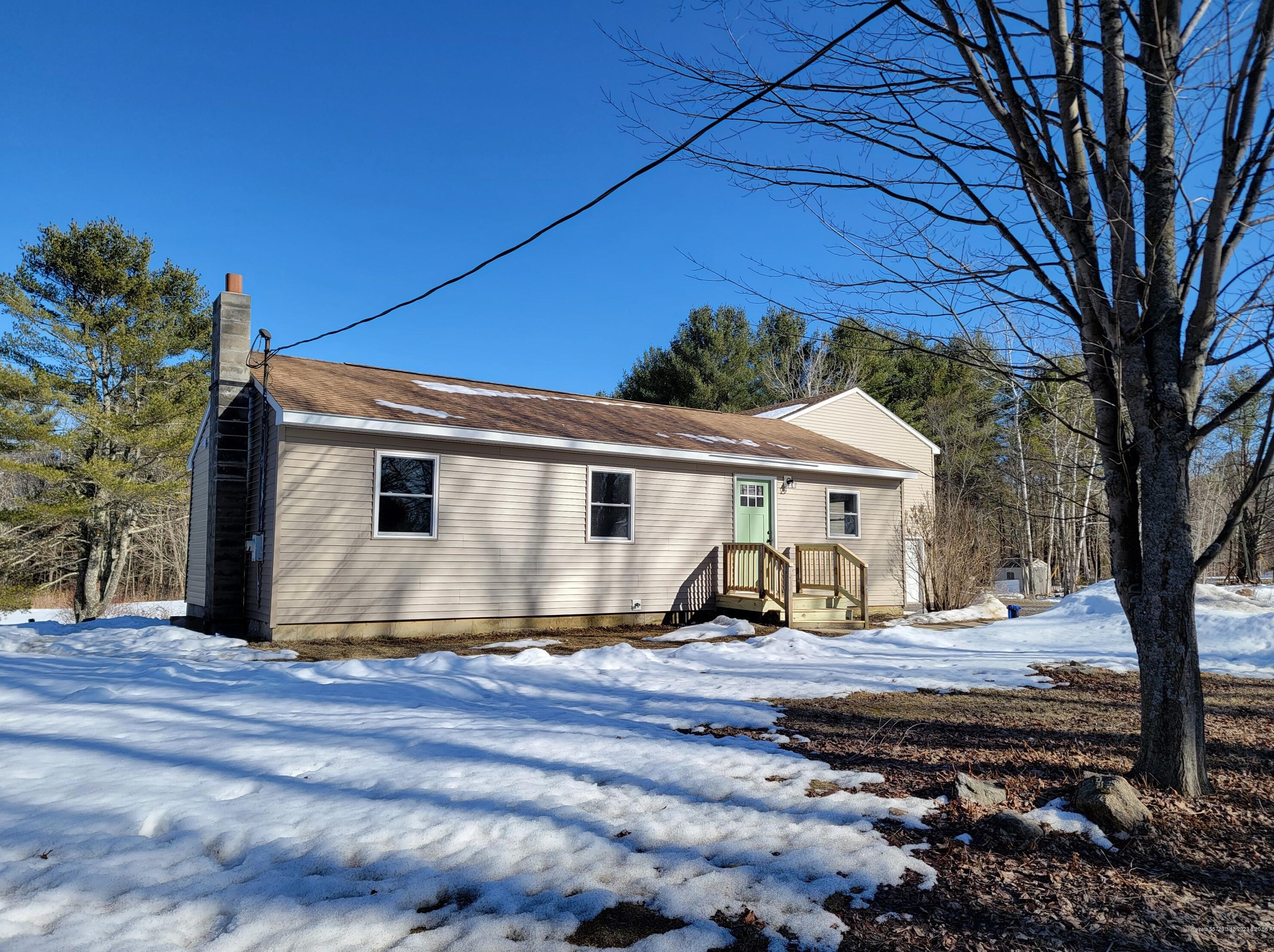 587 Ridge Rd, Windsor, ME 04363