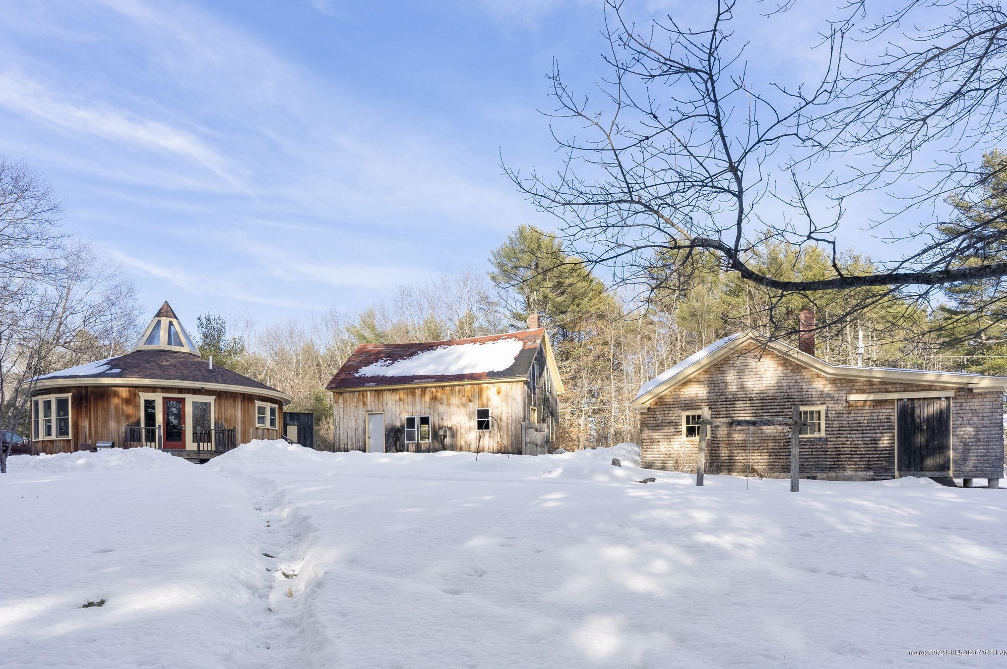 286 Raymond Hill Rd, Frye Island, ME 04071