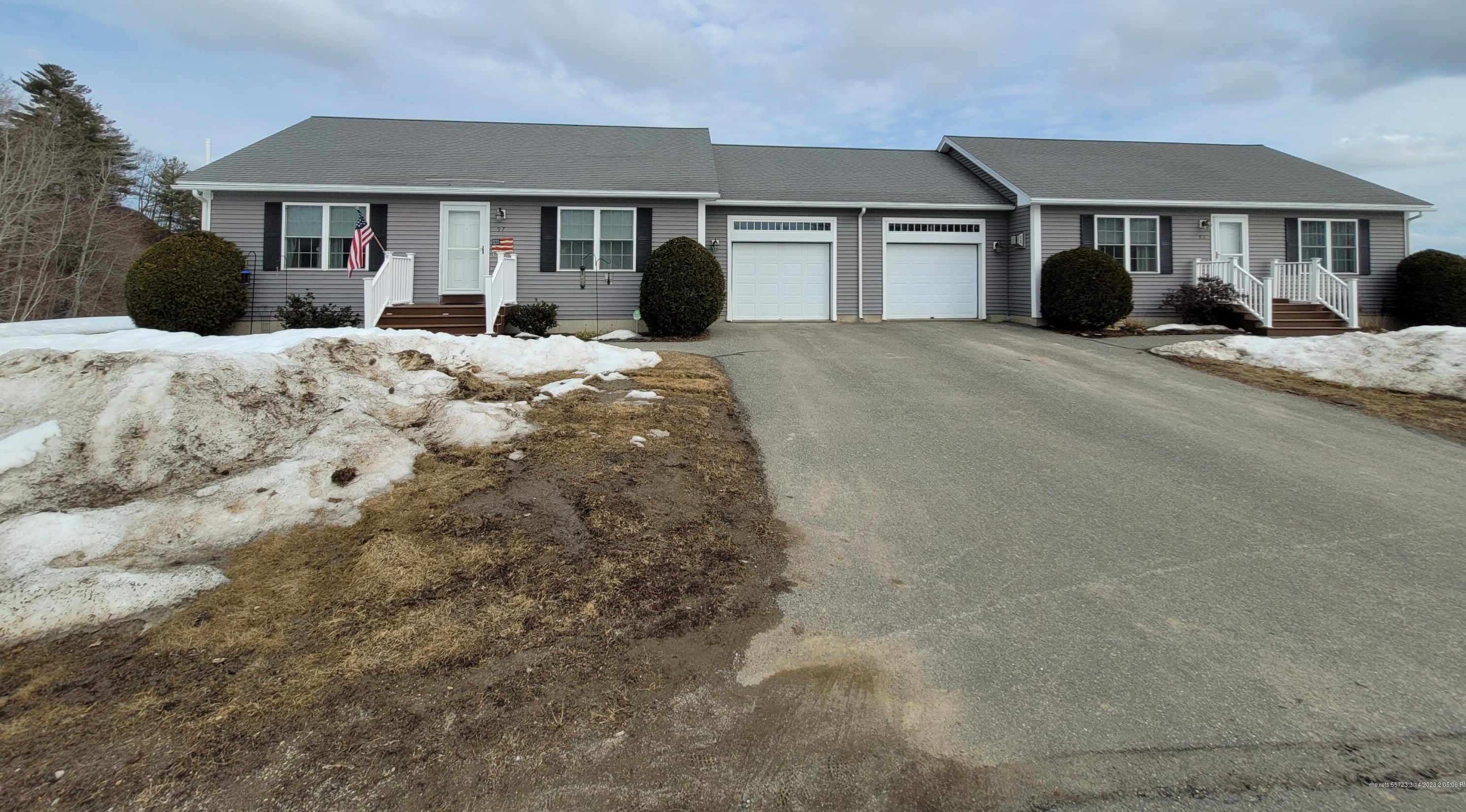 97 Streamside Ln, Bangor, ME 04401-2792