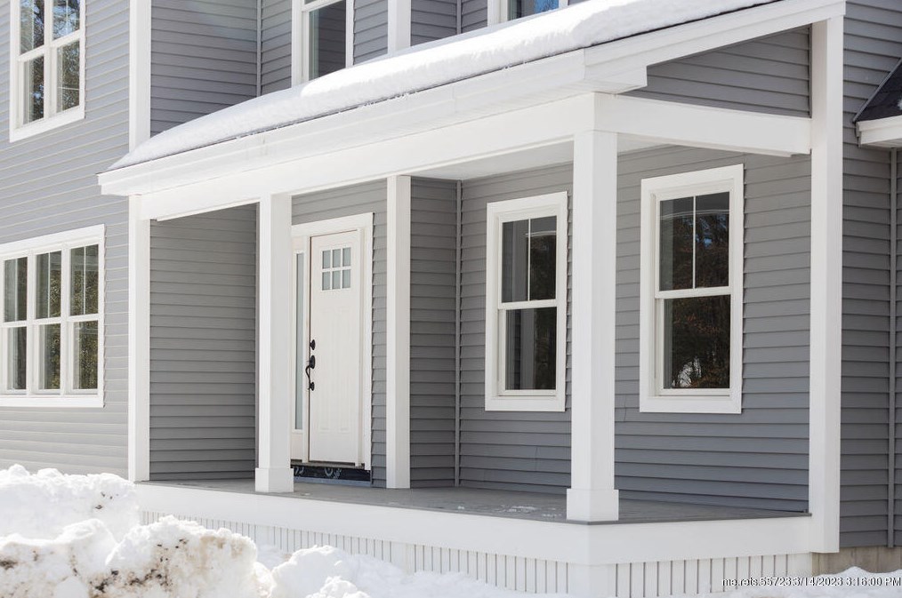 35 Heritage Dr, Berwick, ME 03901