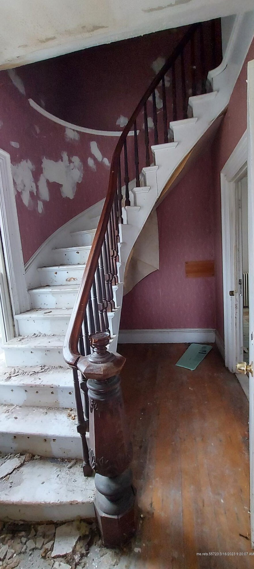 39 Washington St, Brewer, ME 04412