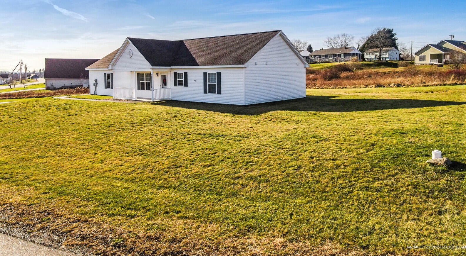 3 Meadow Dr, Waterville, ME 04901