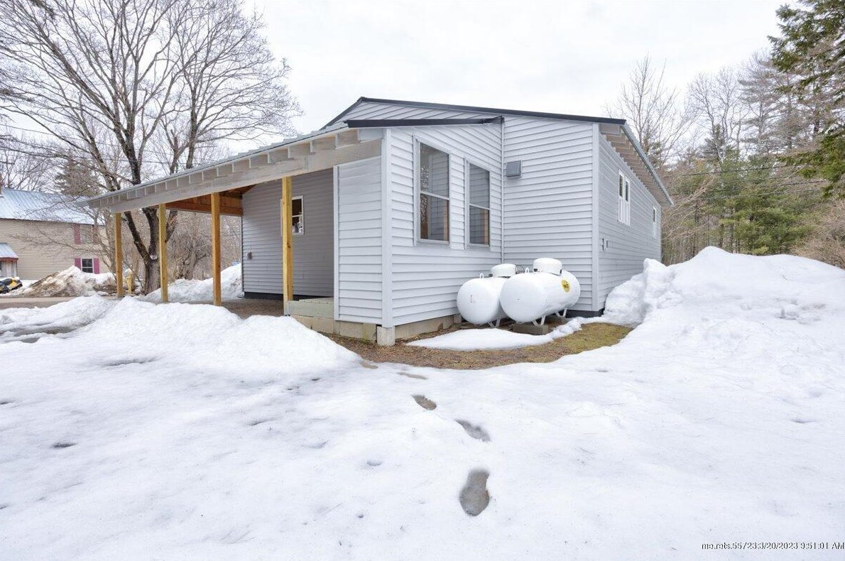 4 Trafton St, Cornish ME  04020-3508 exterior