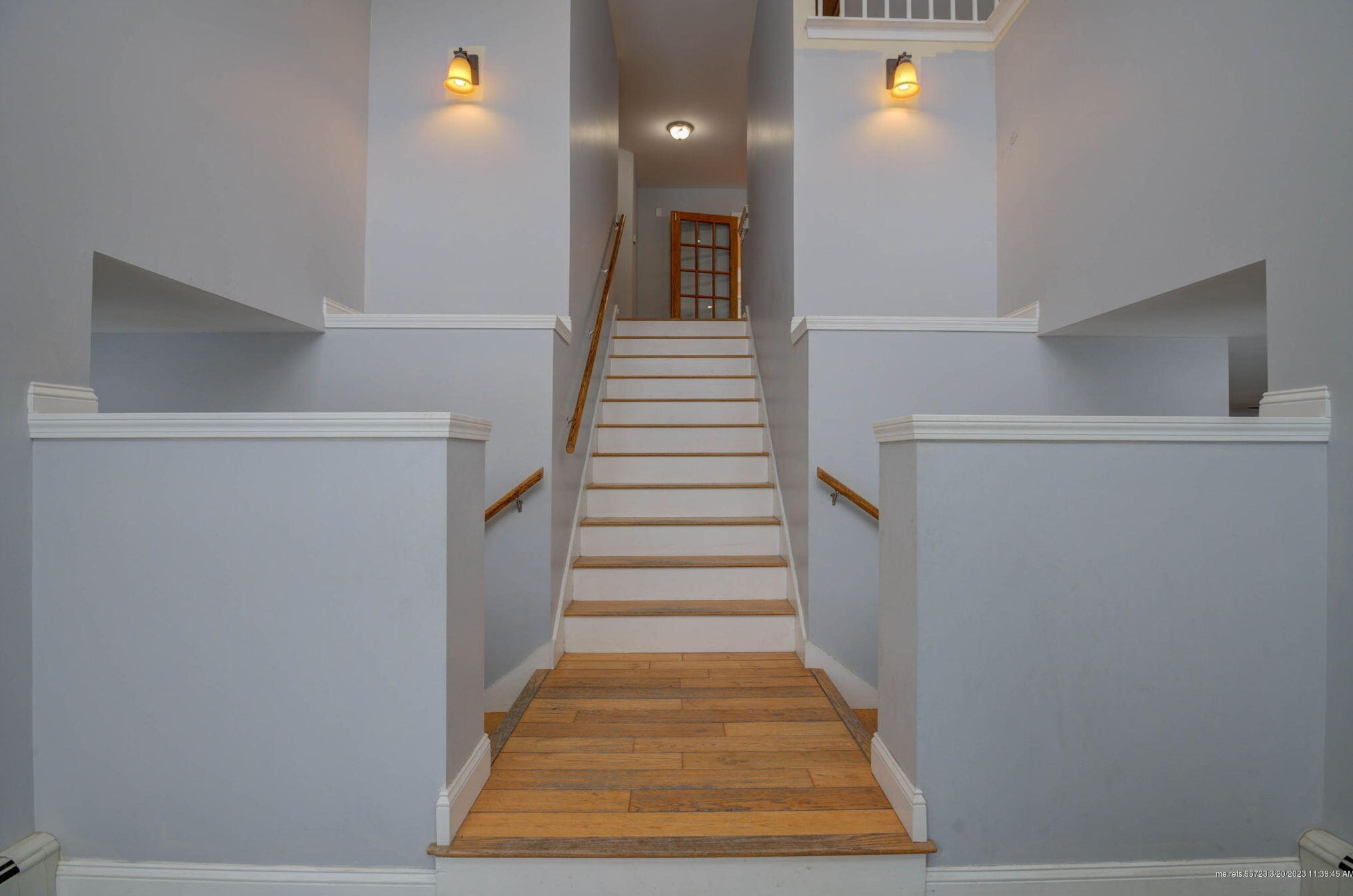 17 Castle Farm Dr, Hebron, ME 04238-3581
