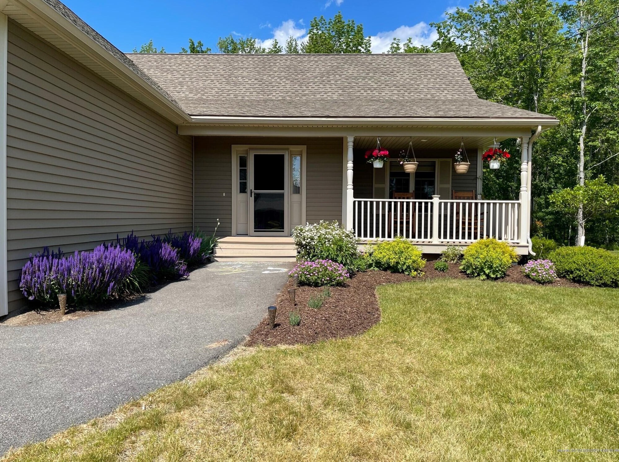 54 Chickadee Ln, Hampden, ME 04444 exterior