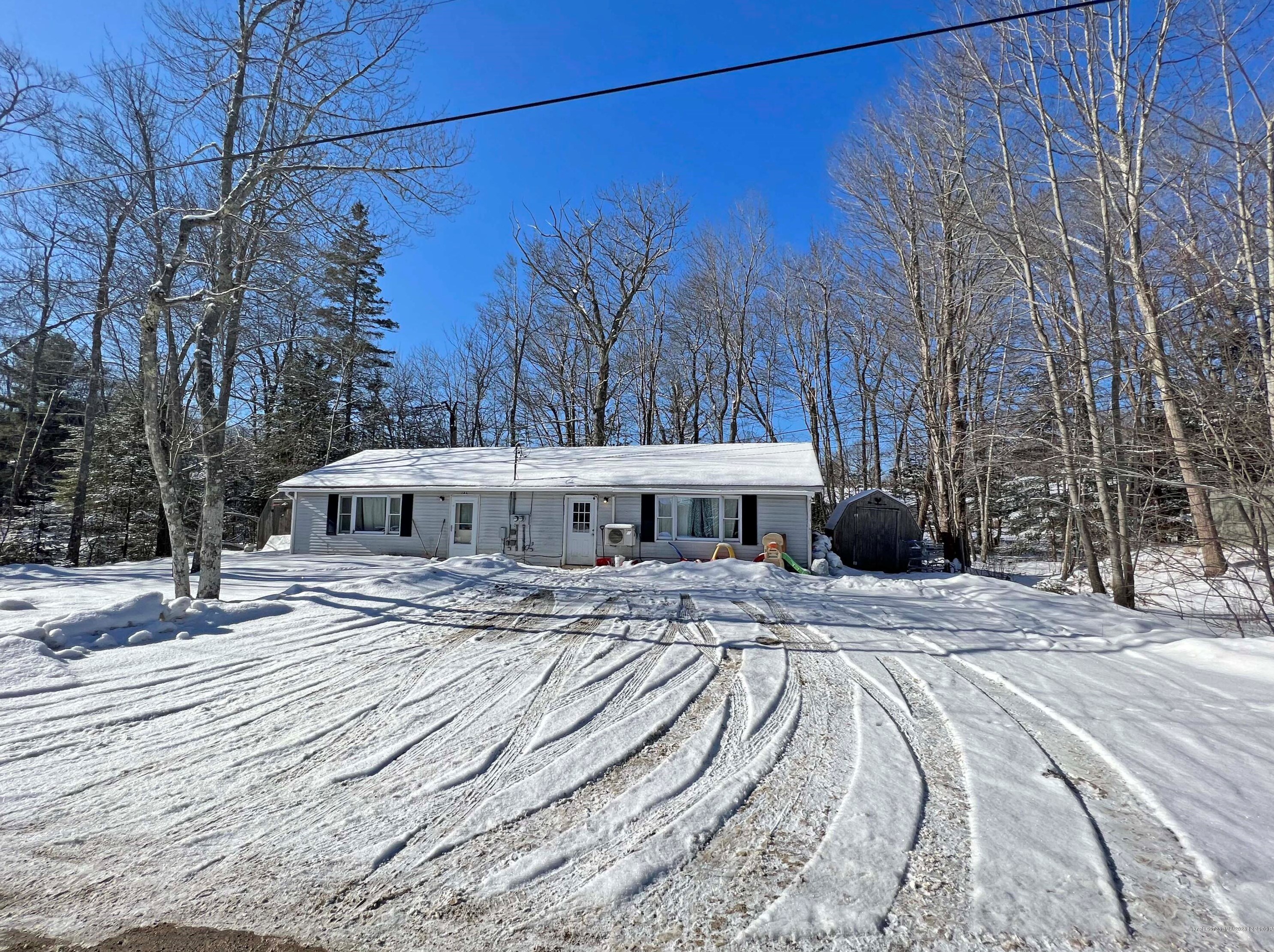 14 Argonne St, Waltham, ME 04605