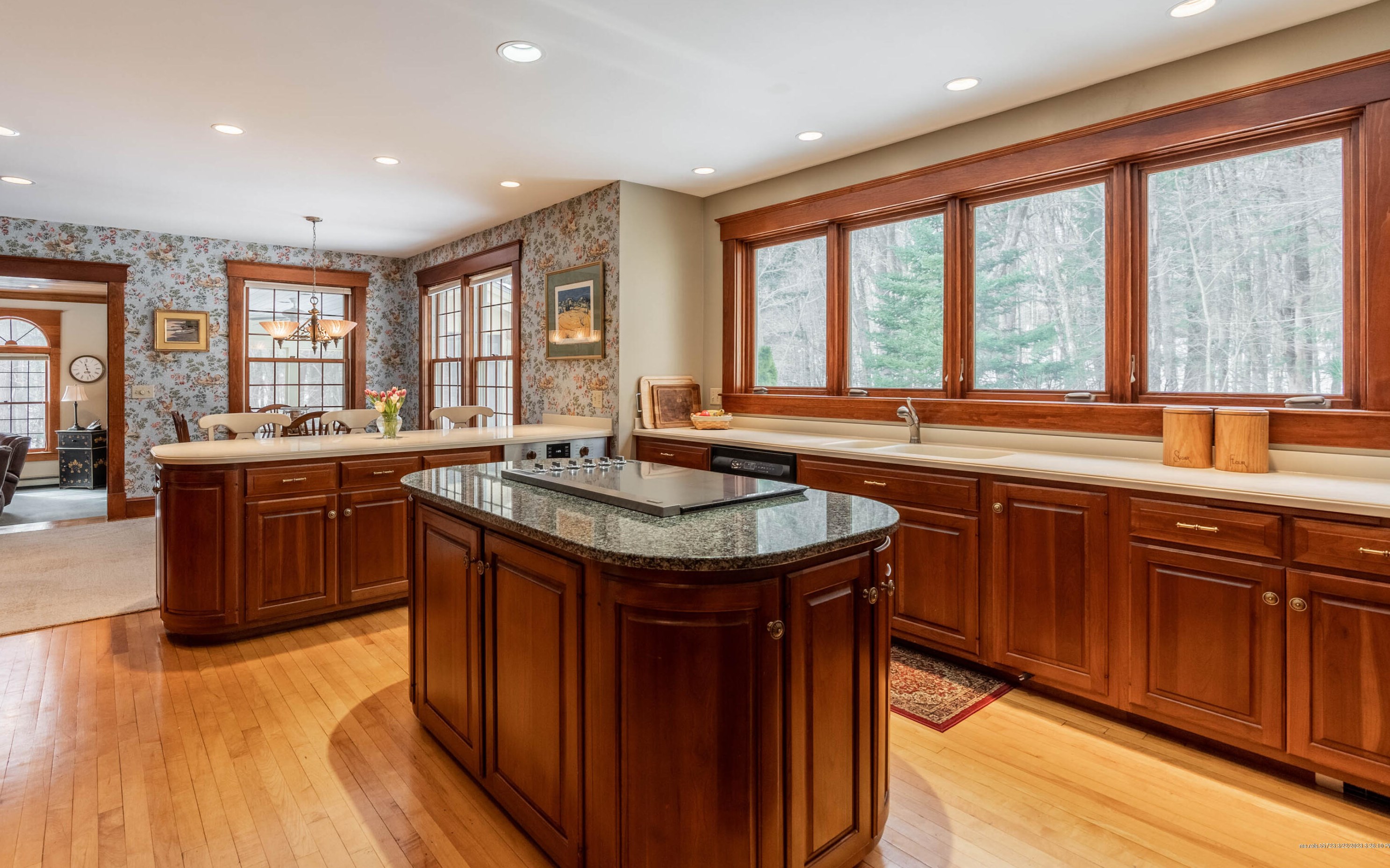 8 Flintlock Ln, Portland ME  04105-2536 exterior