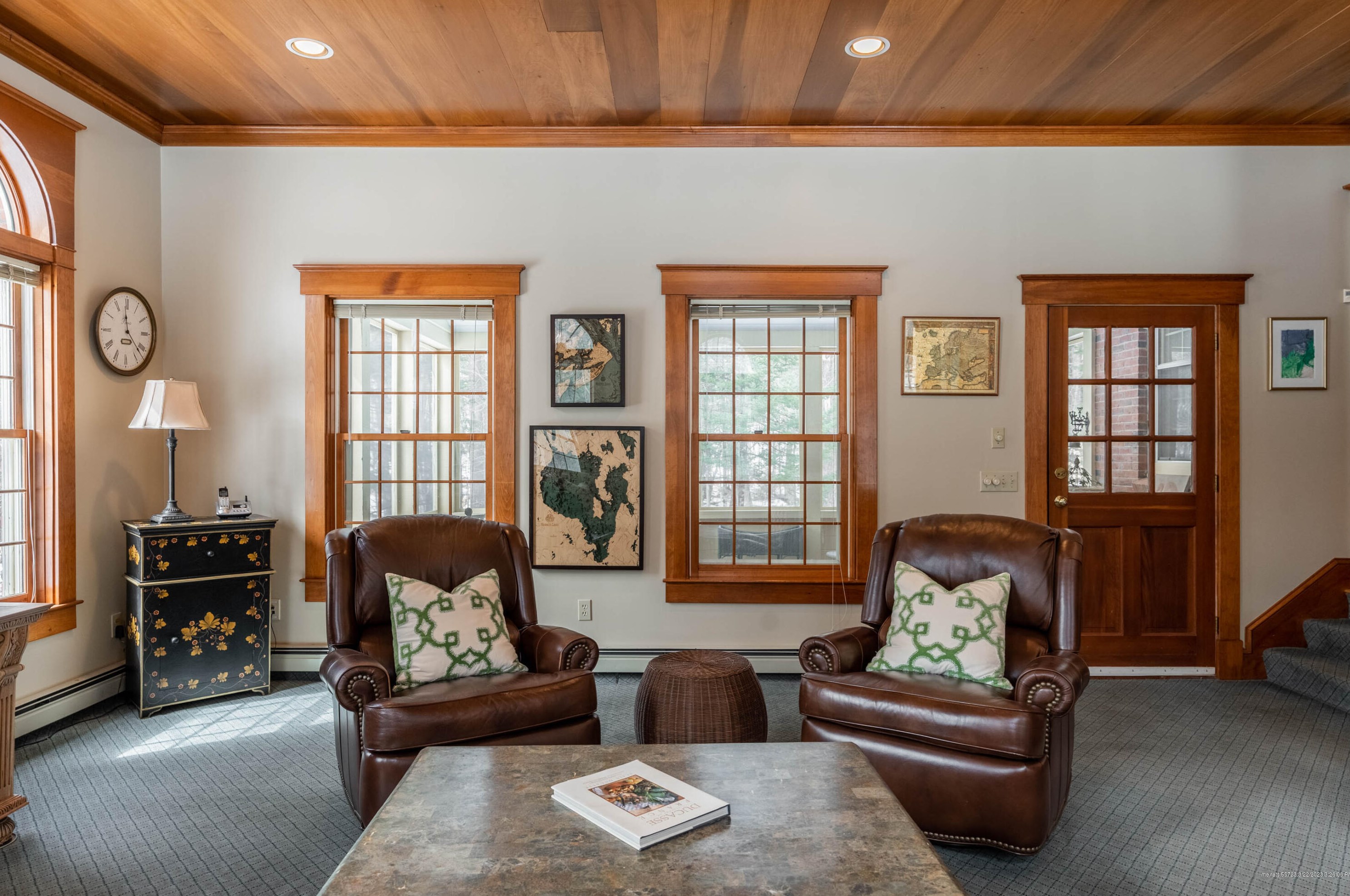 8 Flintlock Ln, Portland ME  04105-2536 exterior