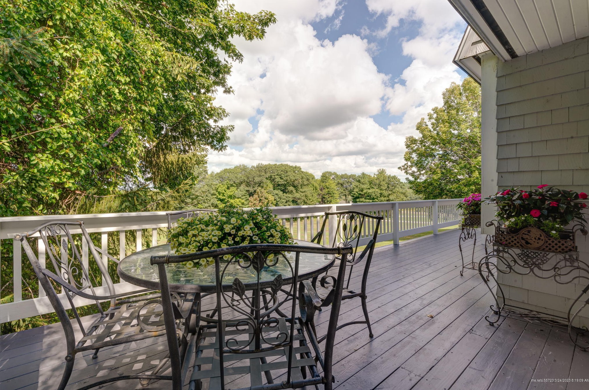 1 Overlook Dr, Gorham ME  04038-2556 exterior