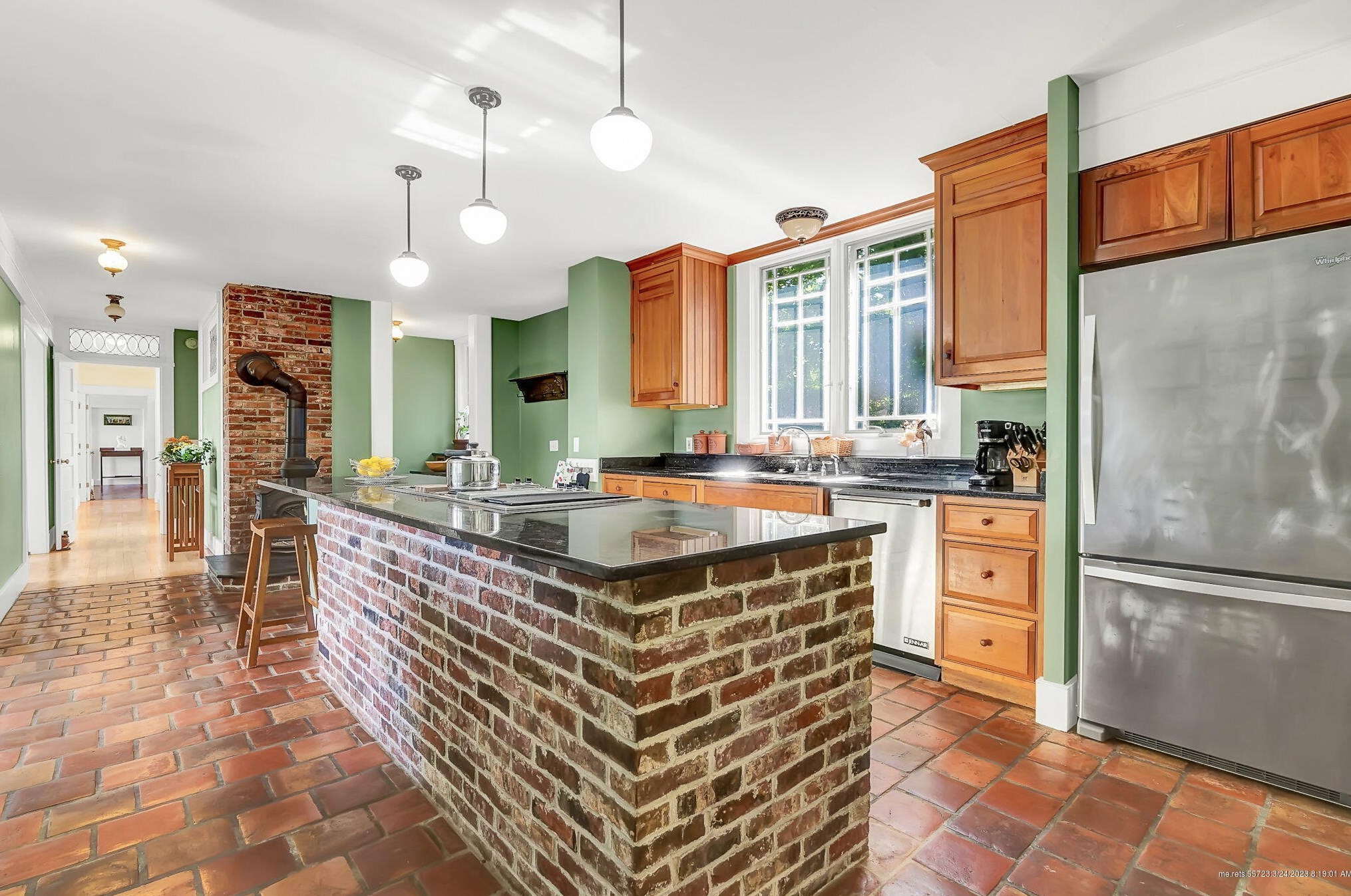 1 Overlook Dr, Gorham ME  04038-2556 exterior