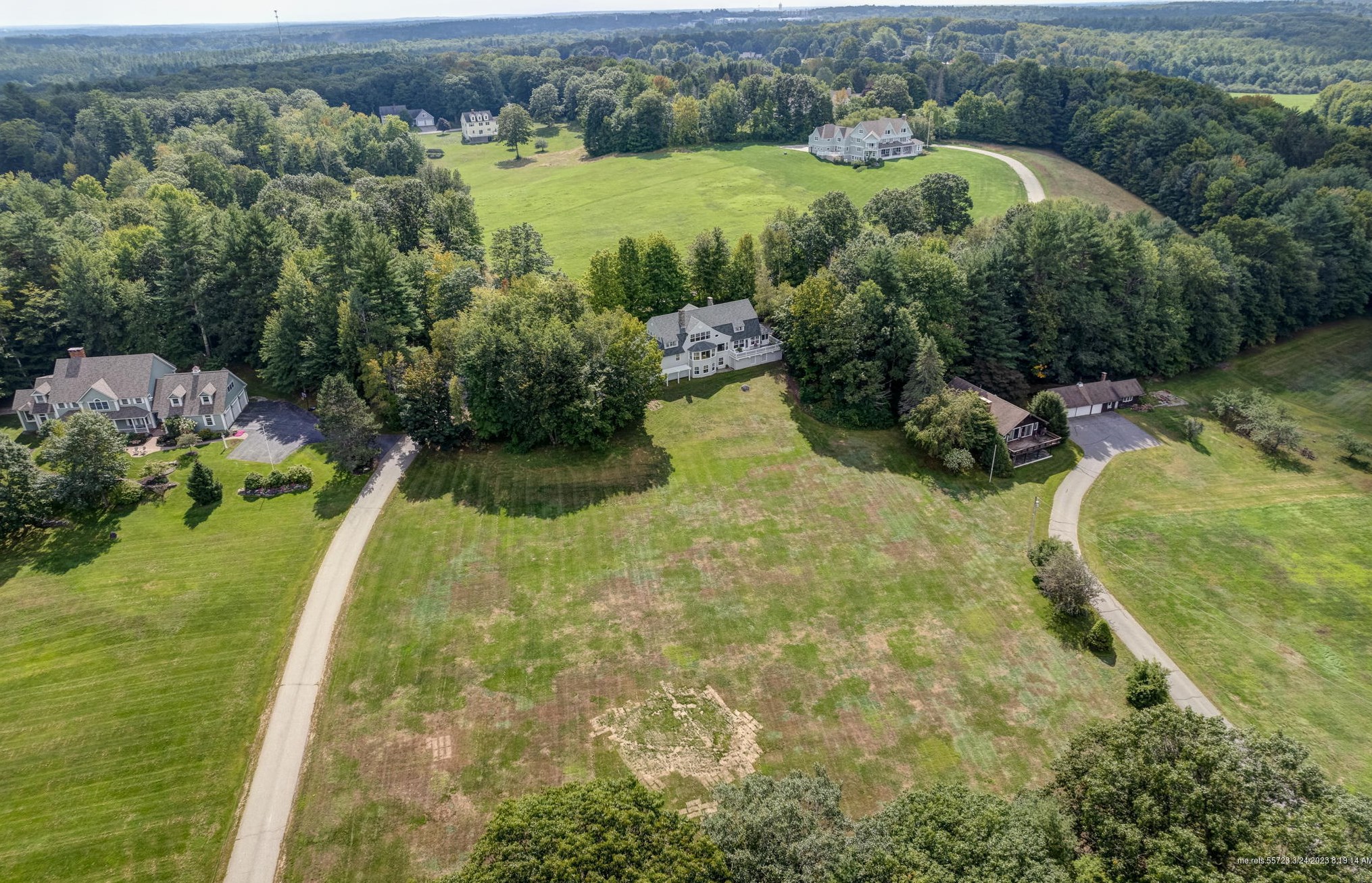 1 Overlook Dr, Gorham ME  04038-2556 exterior