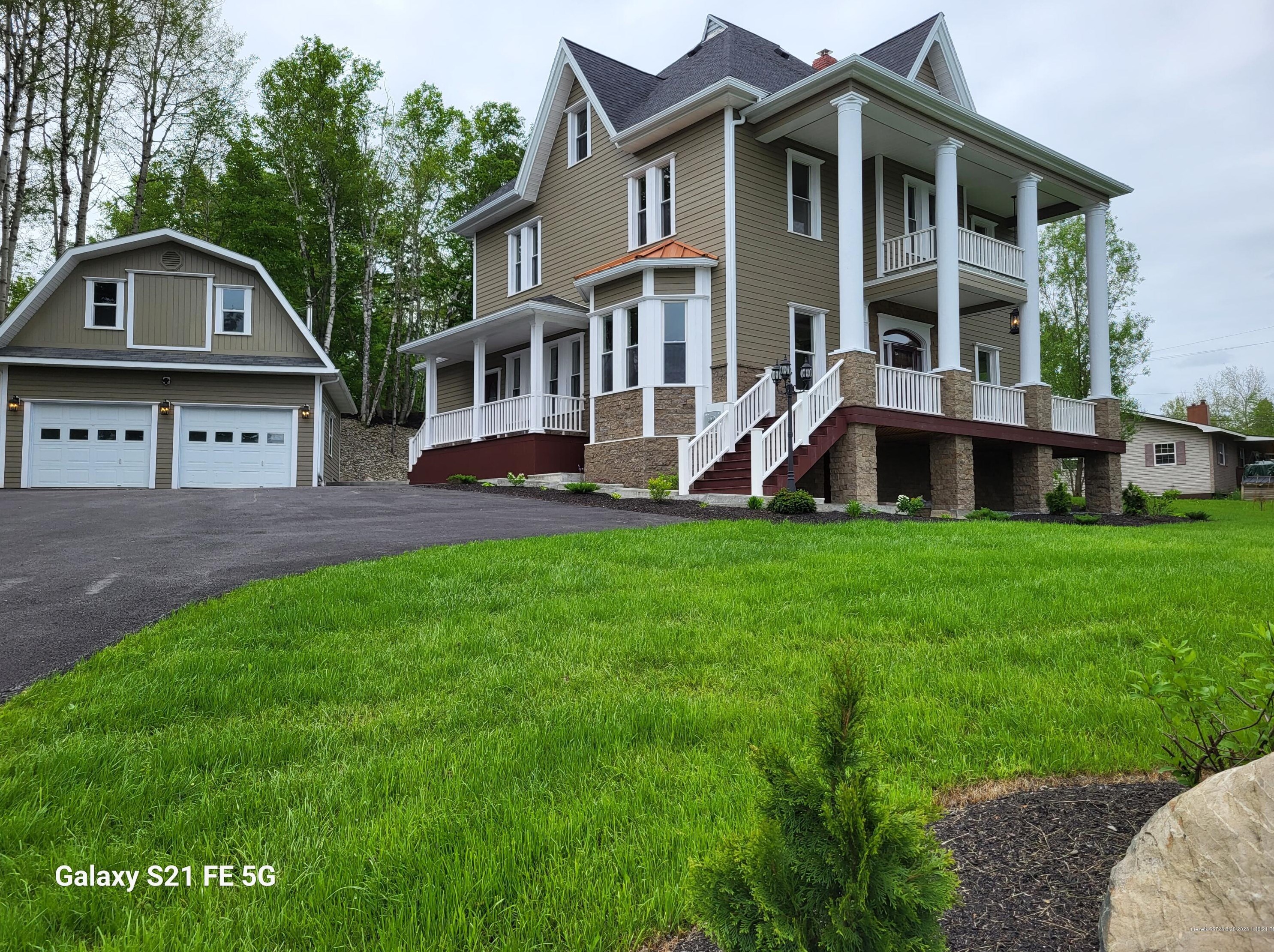 458 Main St, Fort Kent ME  04743-1016 exterior