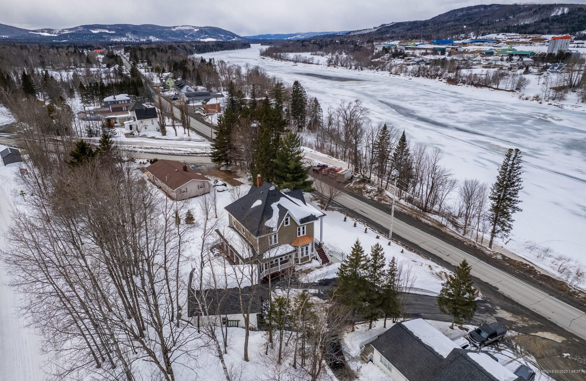 458 Main St, Fort Kent ME  04743-1016 exterior