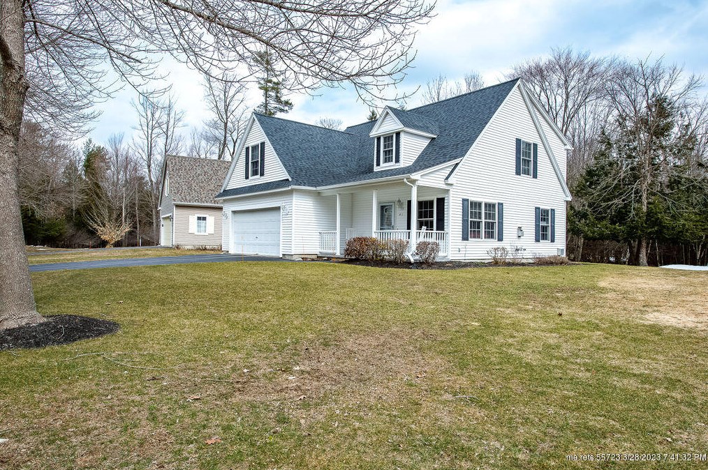 41 Samantha Dr, Gorham, ME 04038