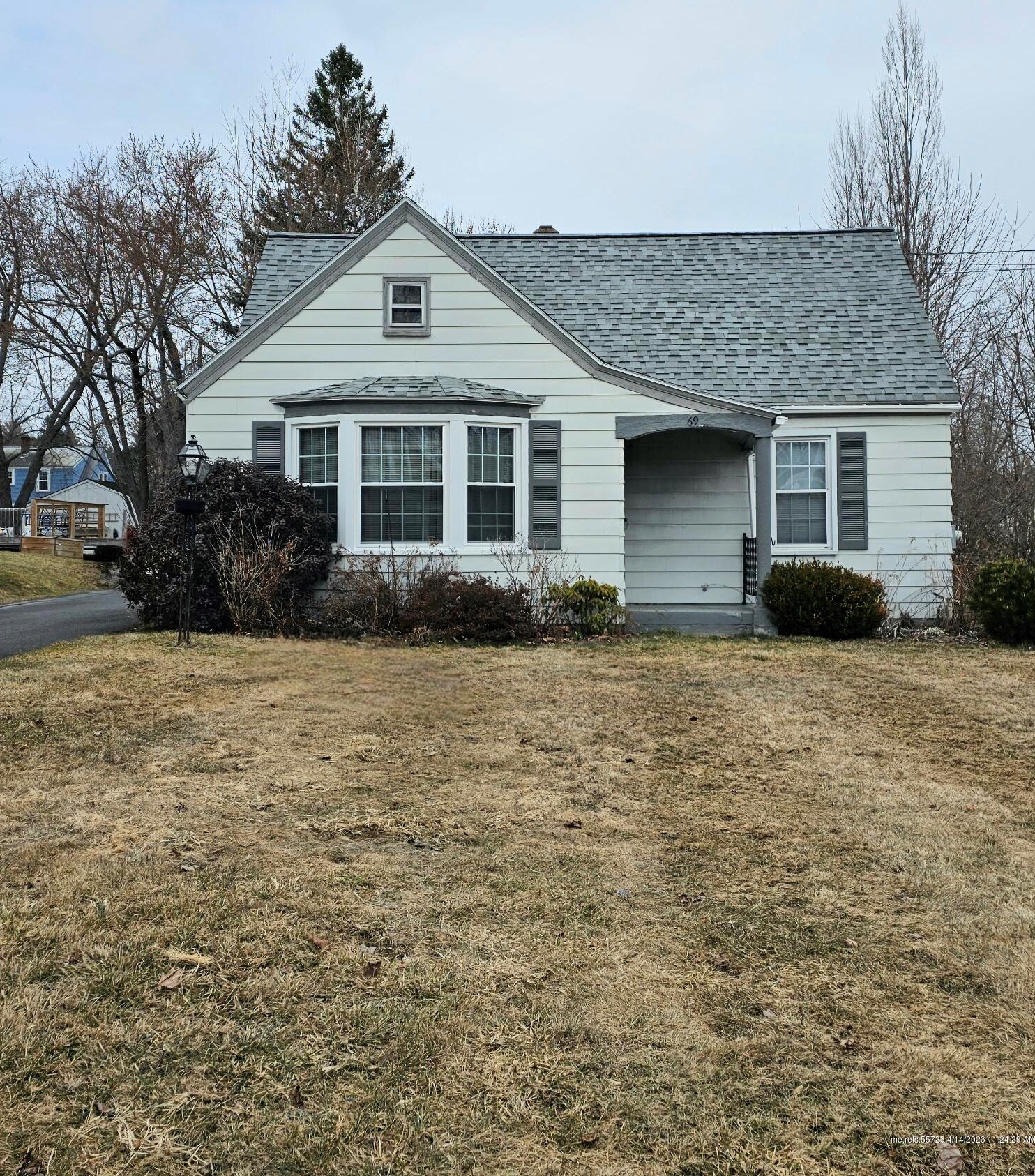 69 Oakland St, Waterville, ME 04901