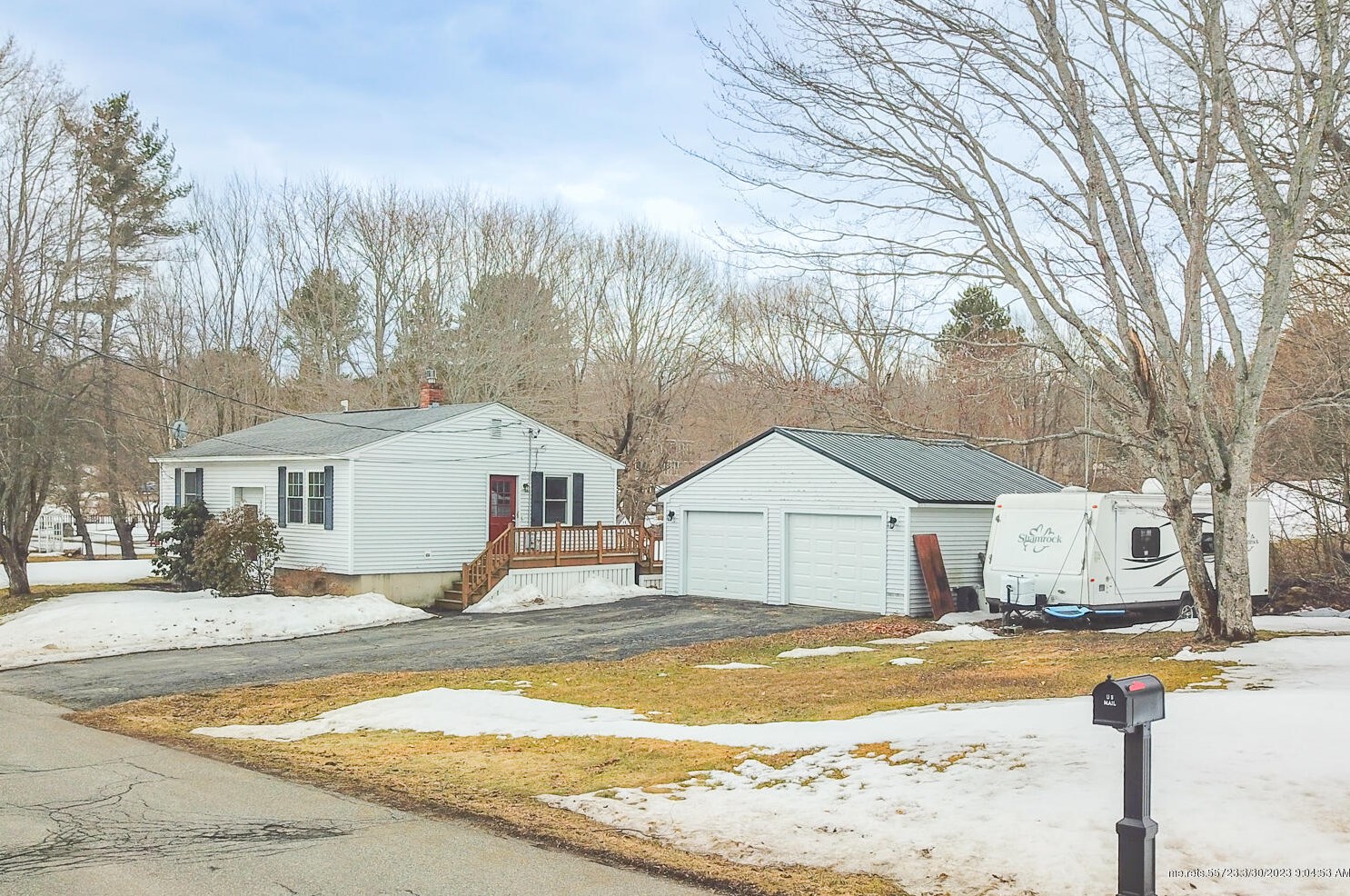 19 Cross St, Newburgh, ME 04444-1207
