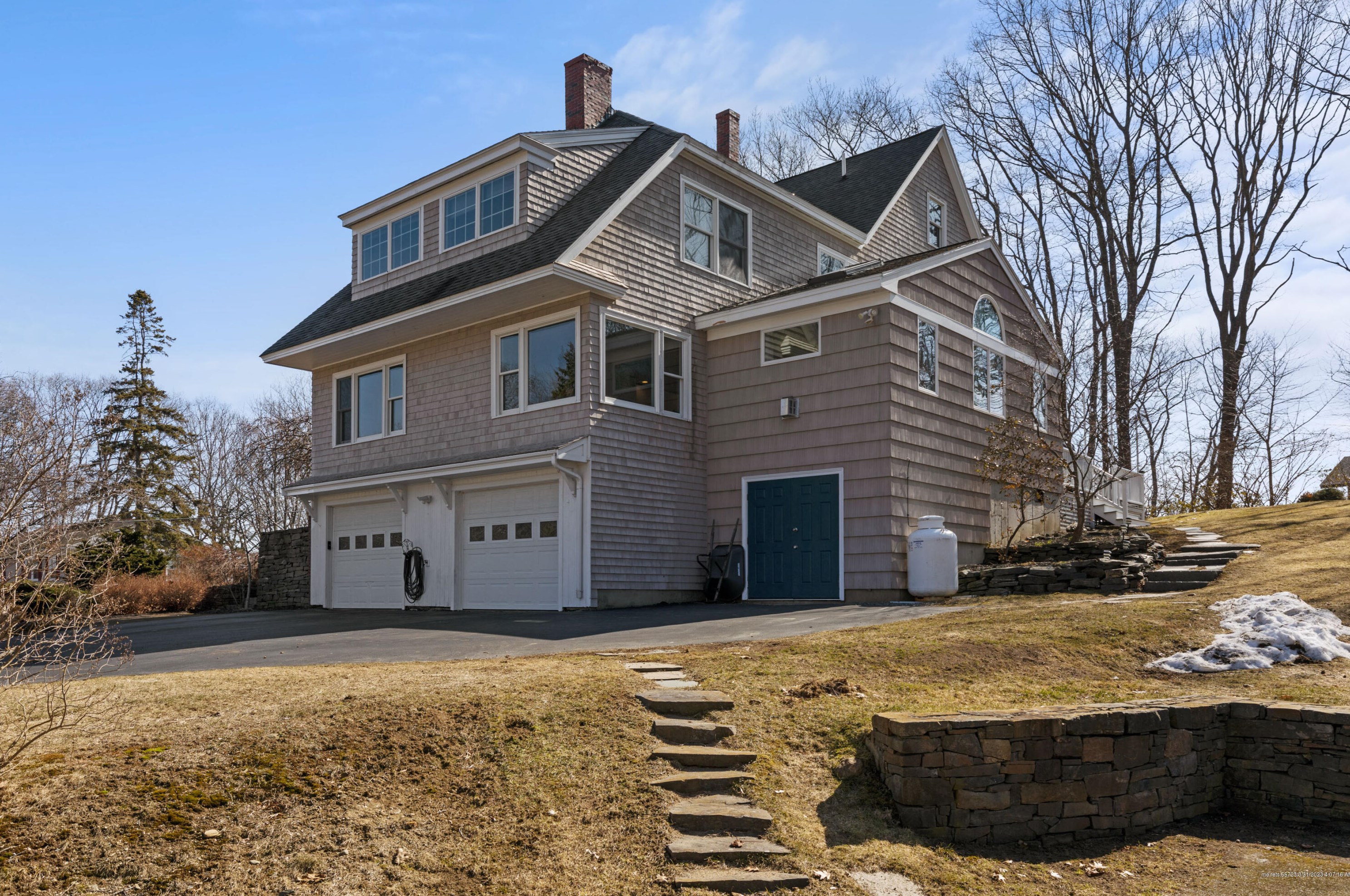 9 Waumbek Rd, Portland, ME 04107 exterior