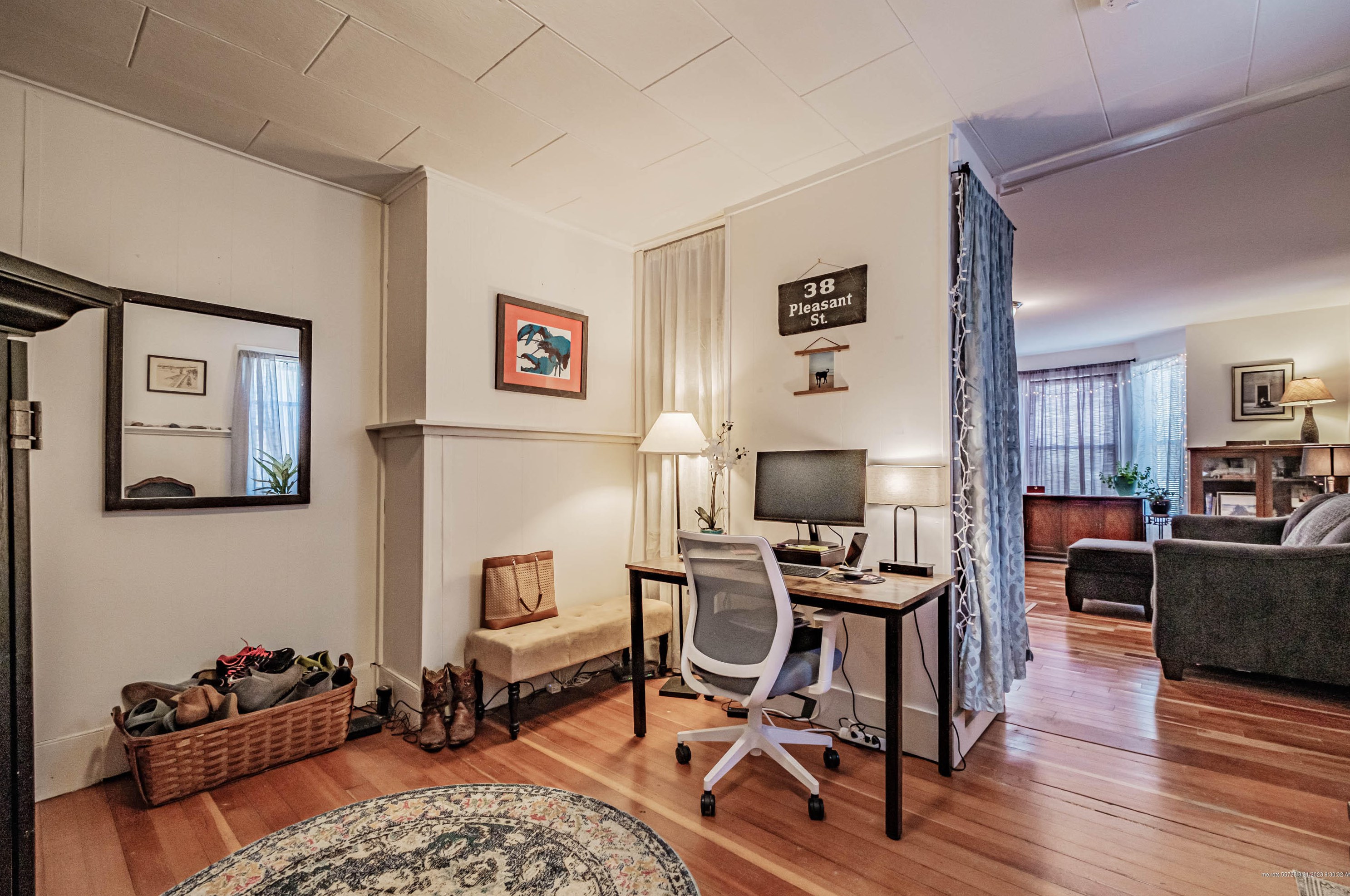 38 Pleasant St, Saco ME 04072-2739 exterior