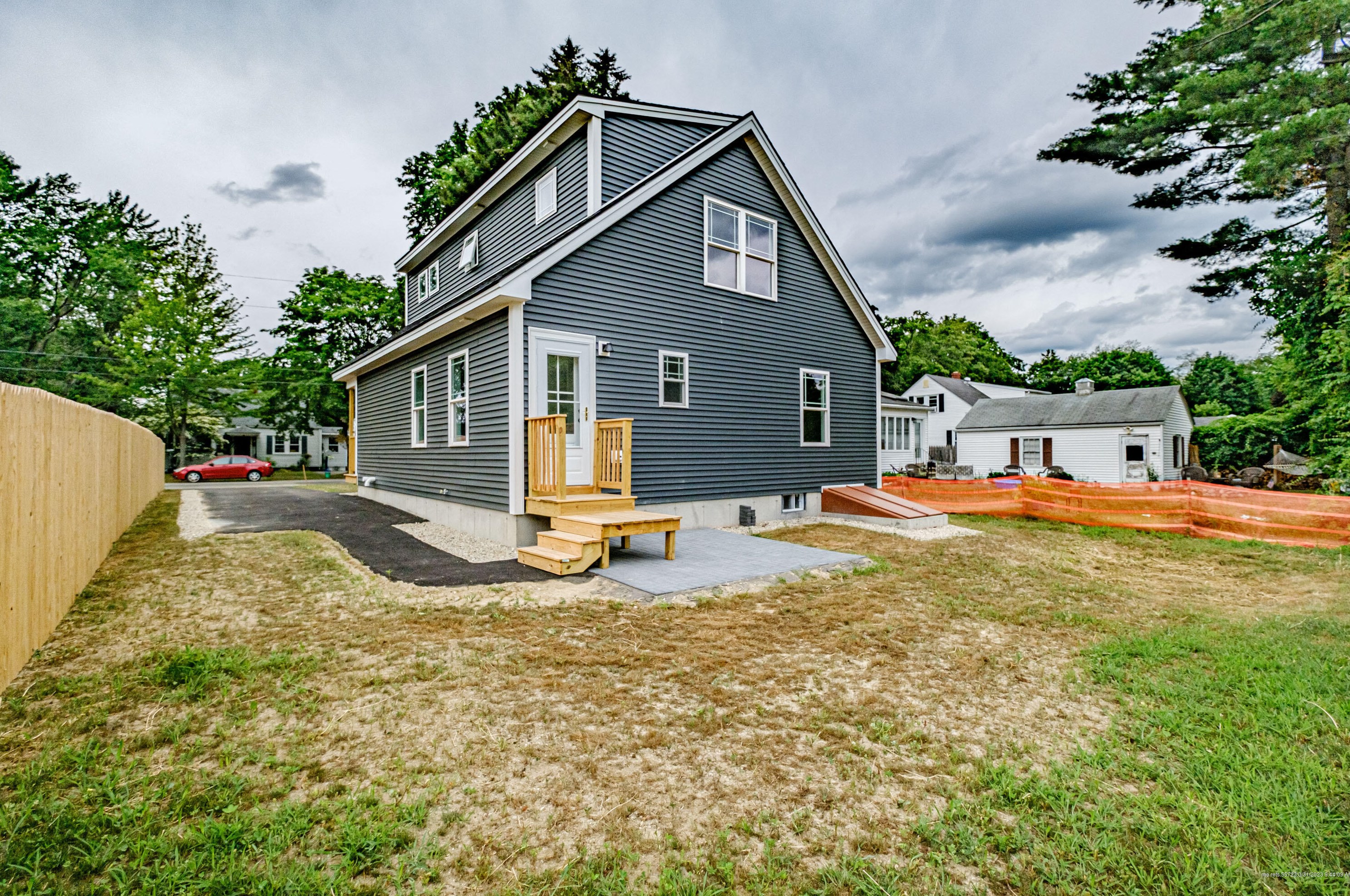 102 Brigham St, Portland ME  04106-3407 exterior