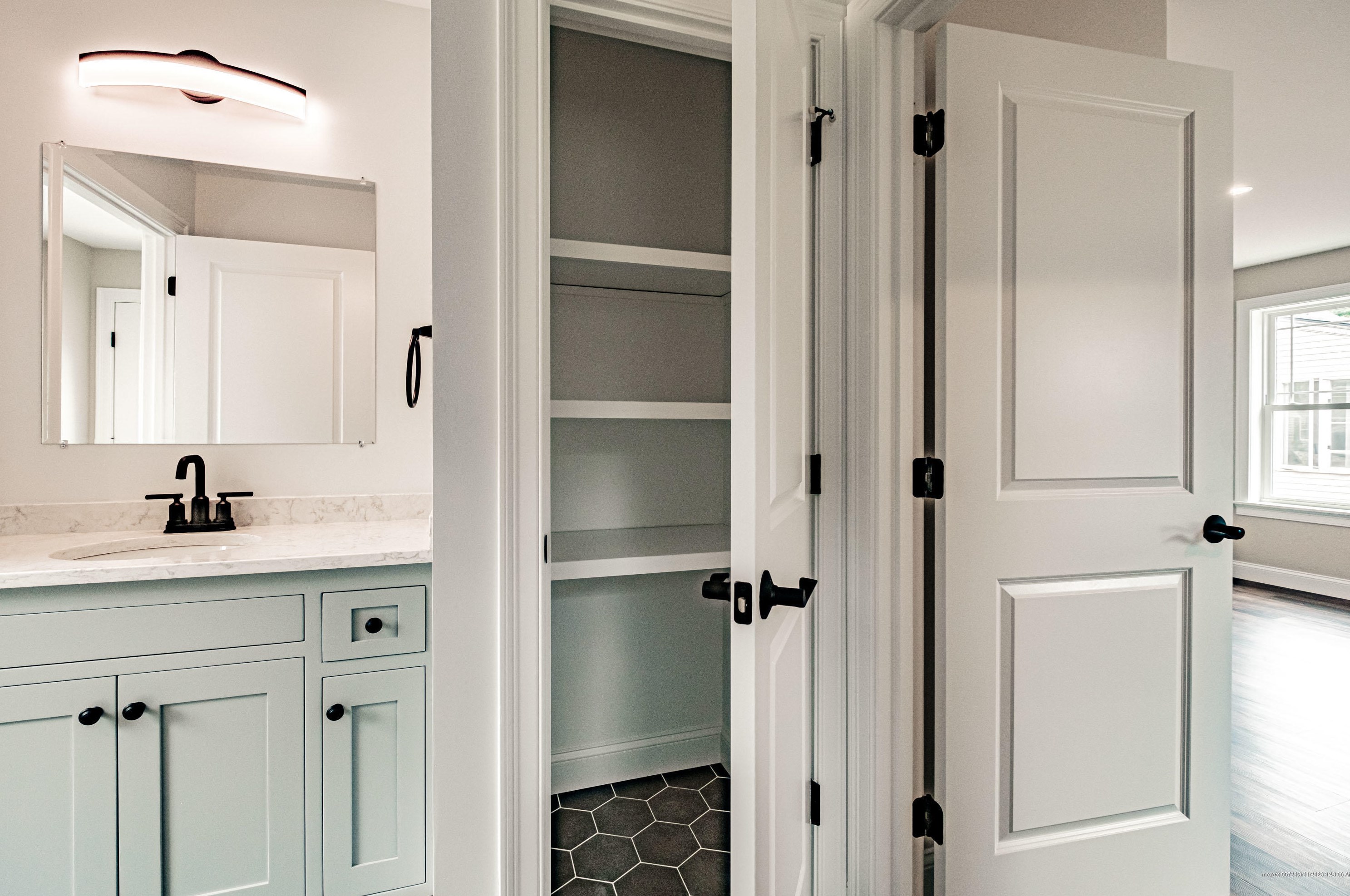 102 Brigham St, Portland ME  04106-3407 exterior