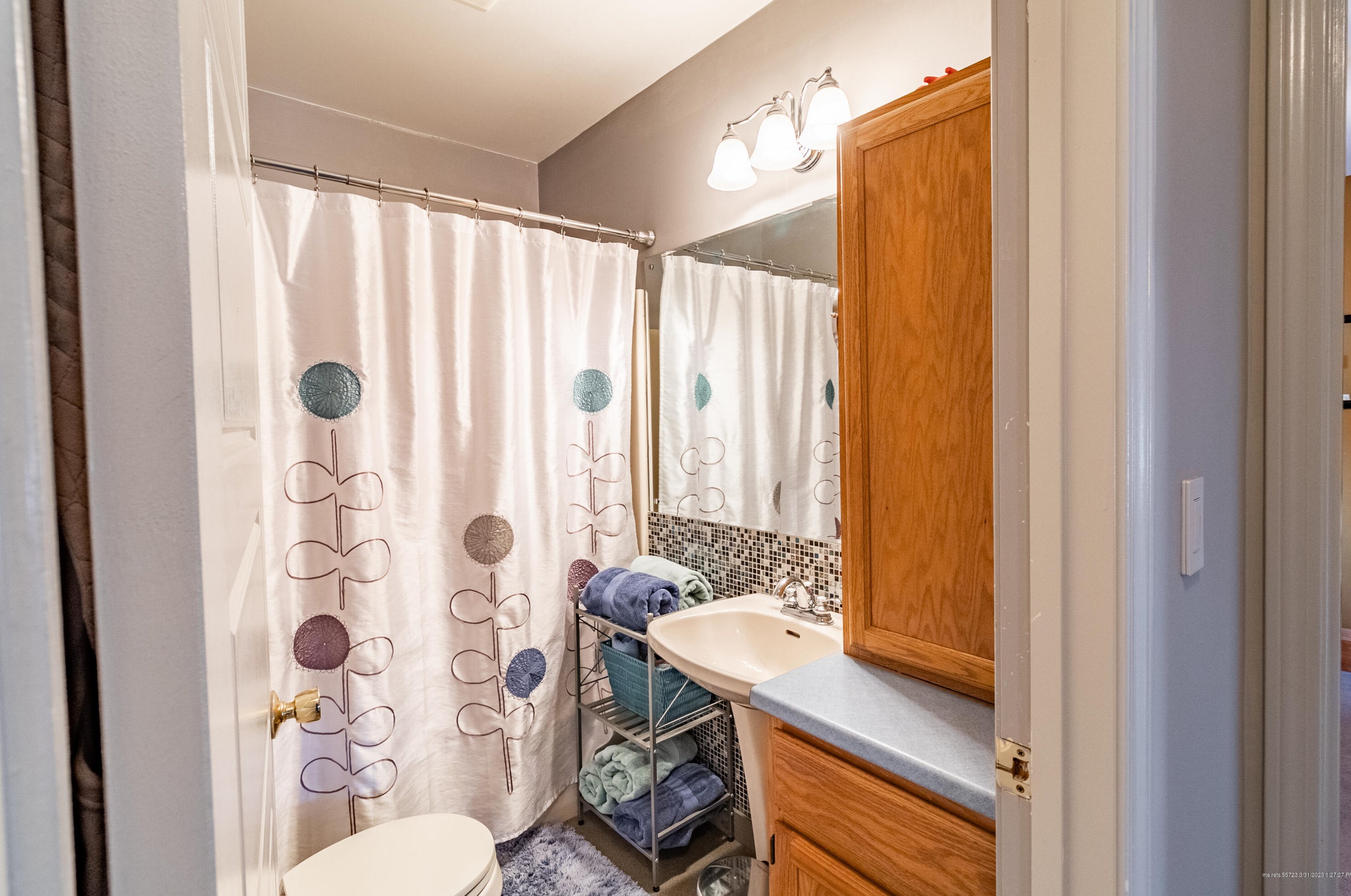 231 Cook St, Auburn ME  04210-5306 exterior