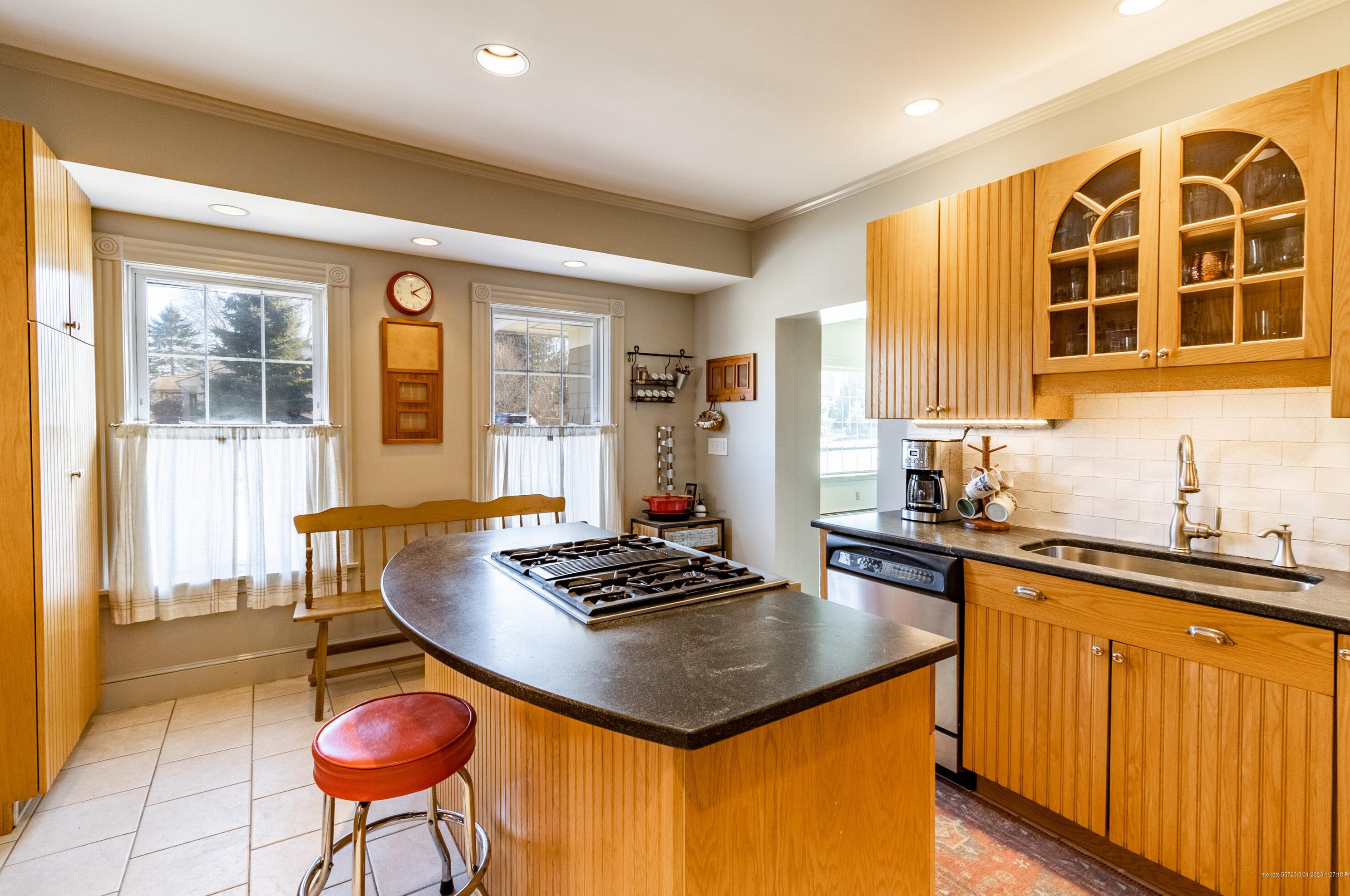 231 Cook St, Auburn ME  04210-5306 exterior