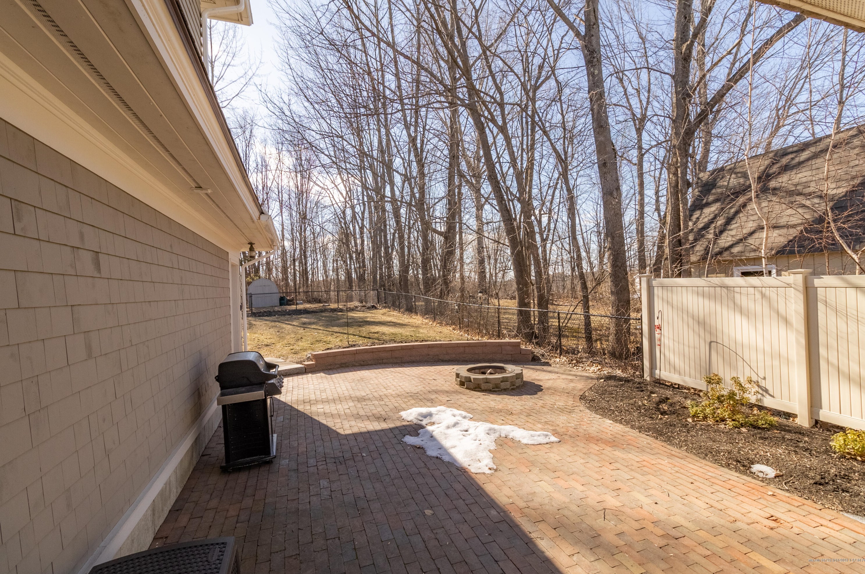 231 Cook St, Auburn ME  04210-5306 exterior