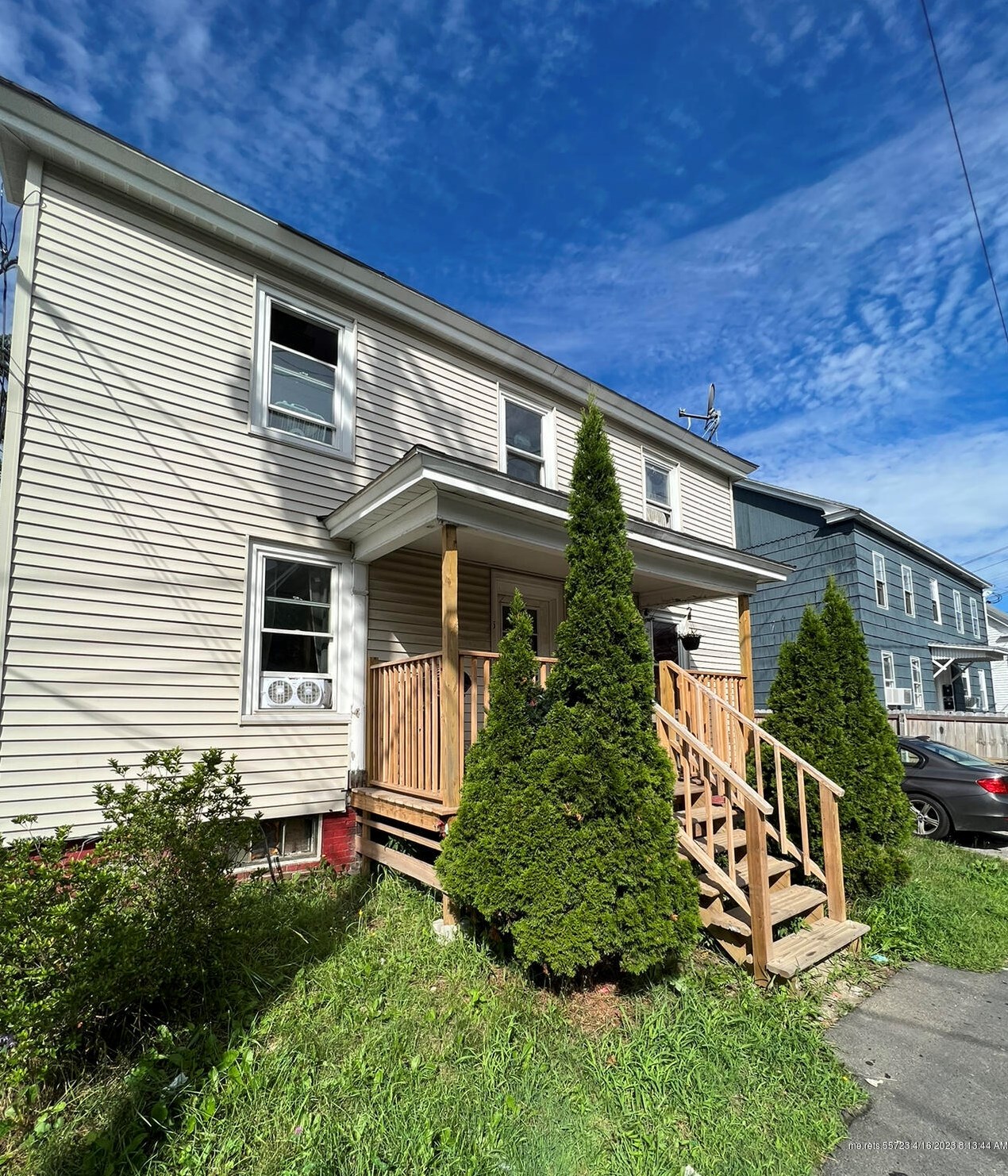 5 Shawmut St, Lewiston, ME 04240