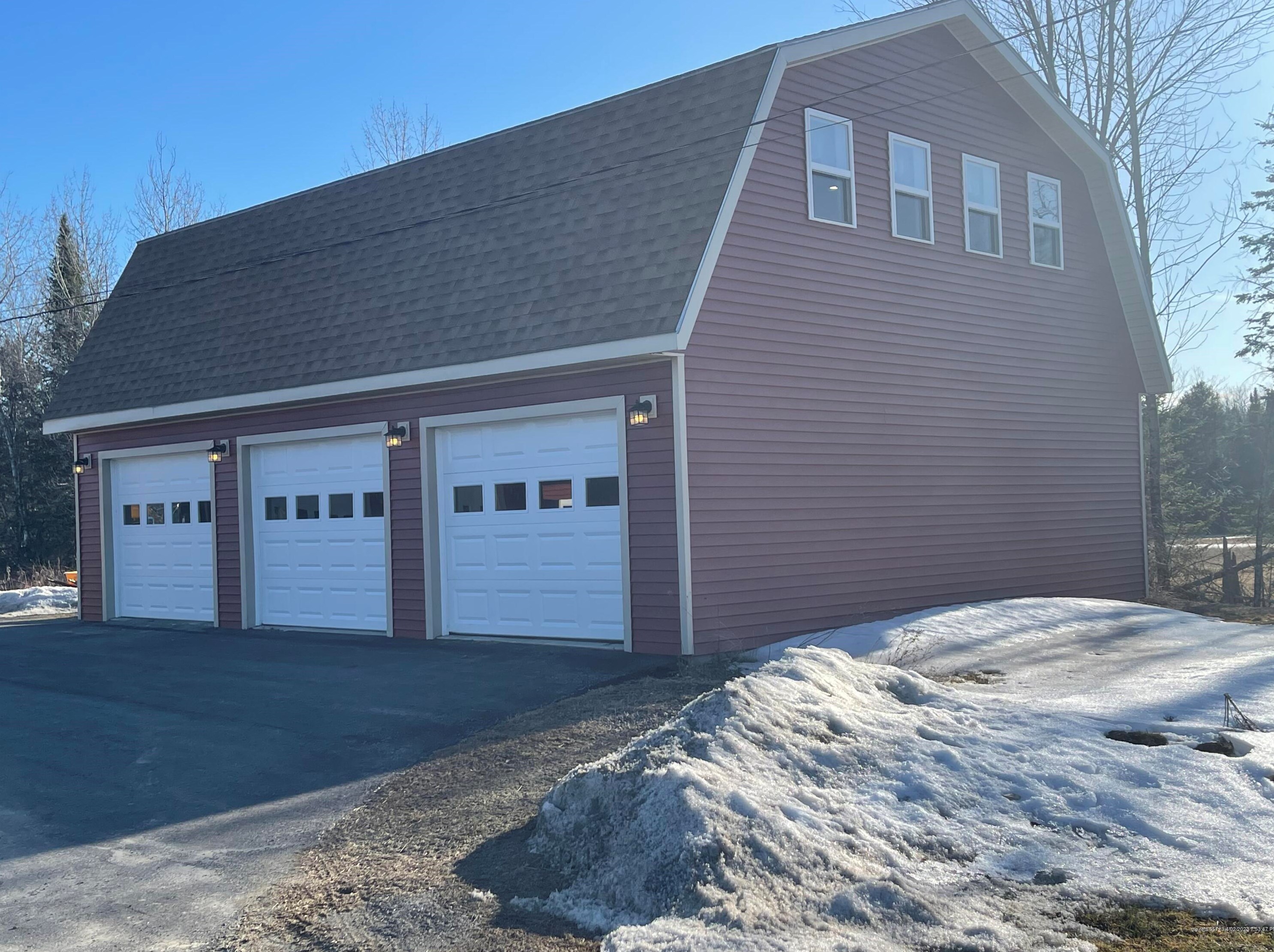 10 Paine Rd, Charleston, ME 04422