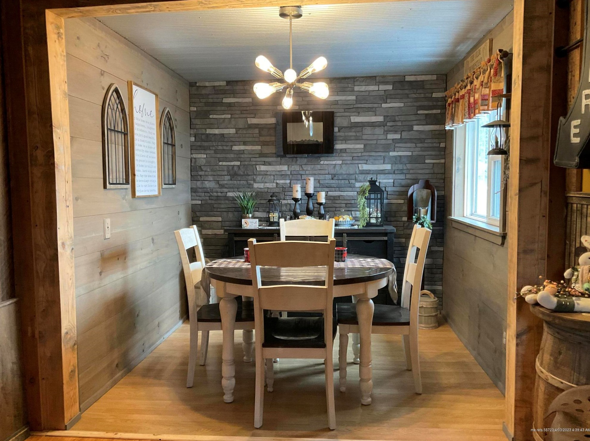195 Champlain St, Van-Buren, ME 04785 exterior