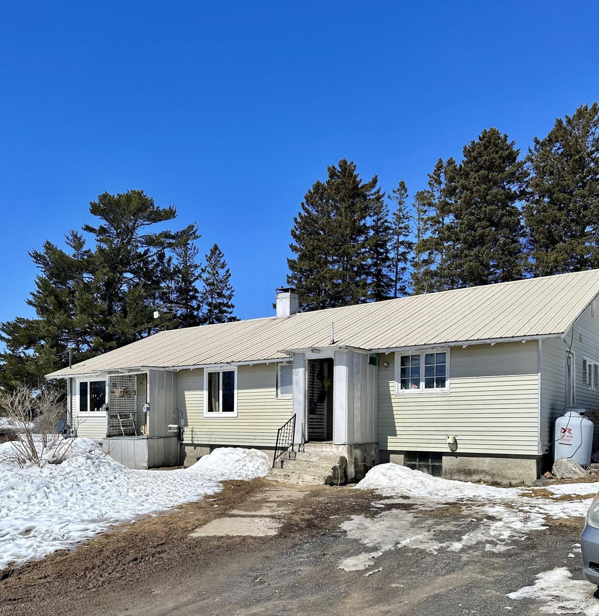 237 Mcburnie Rd, Presque Isle, ME 04769