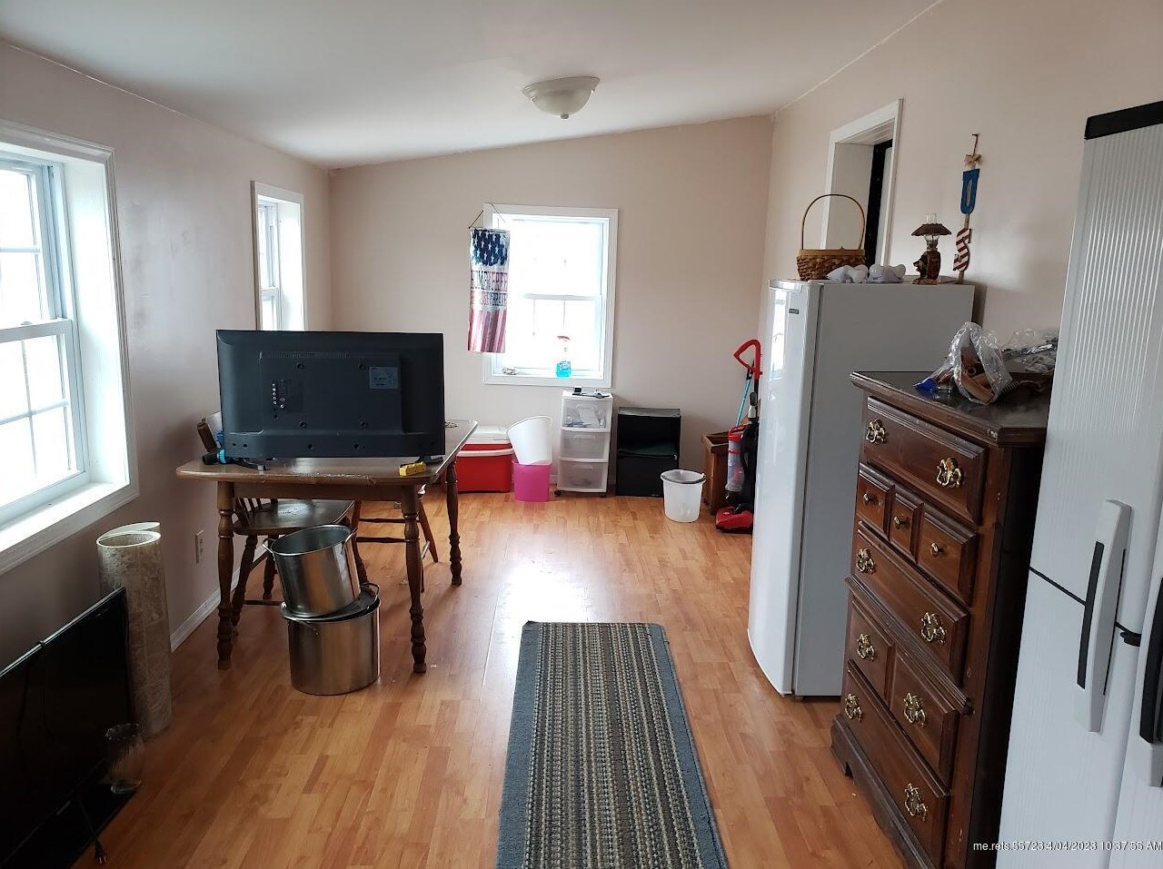 671 Main Rd, Bradford, ME 04410