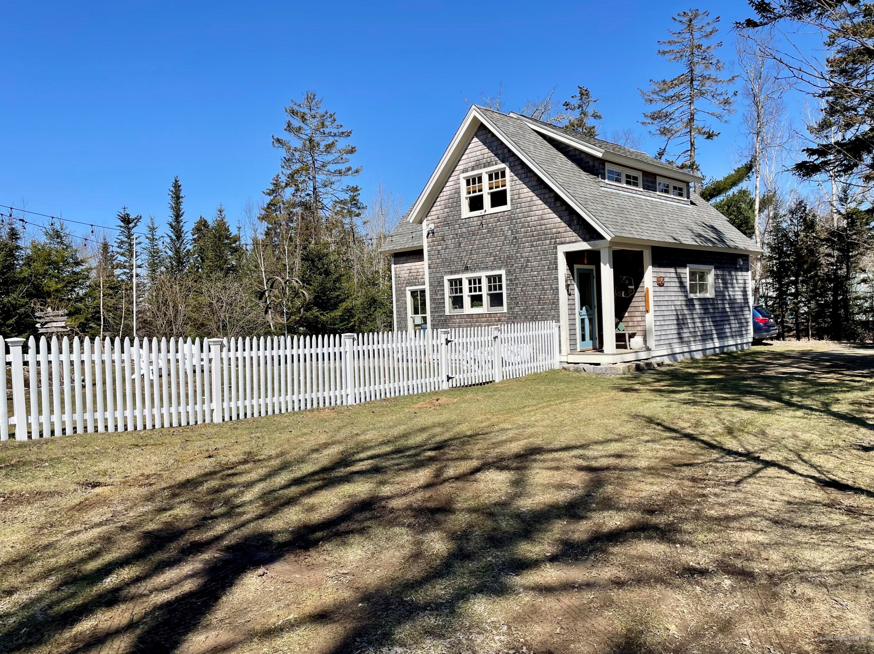 342 Main St, North Haven, ME 04853