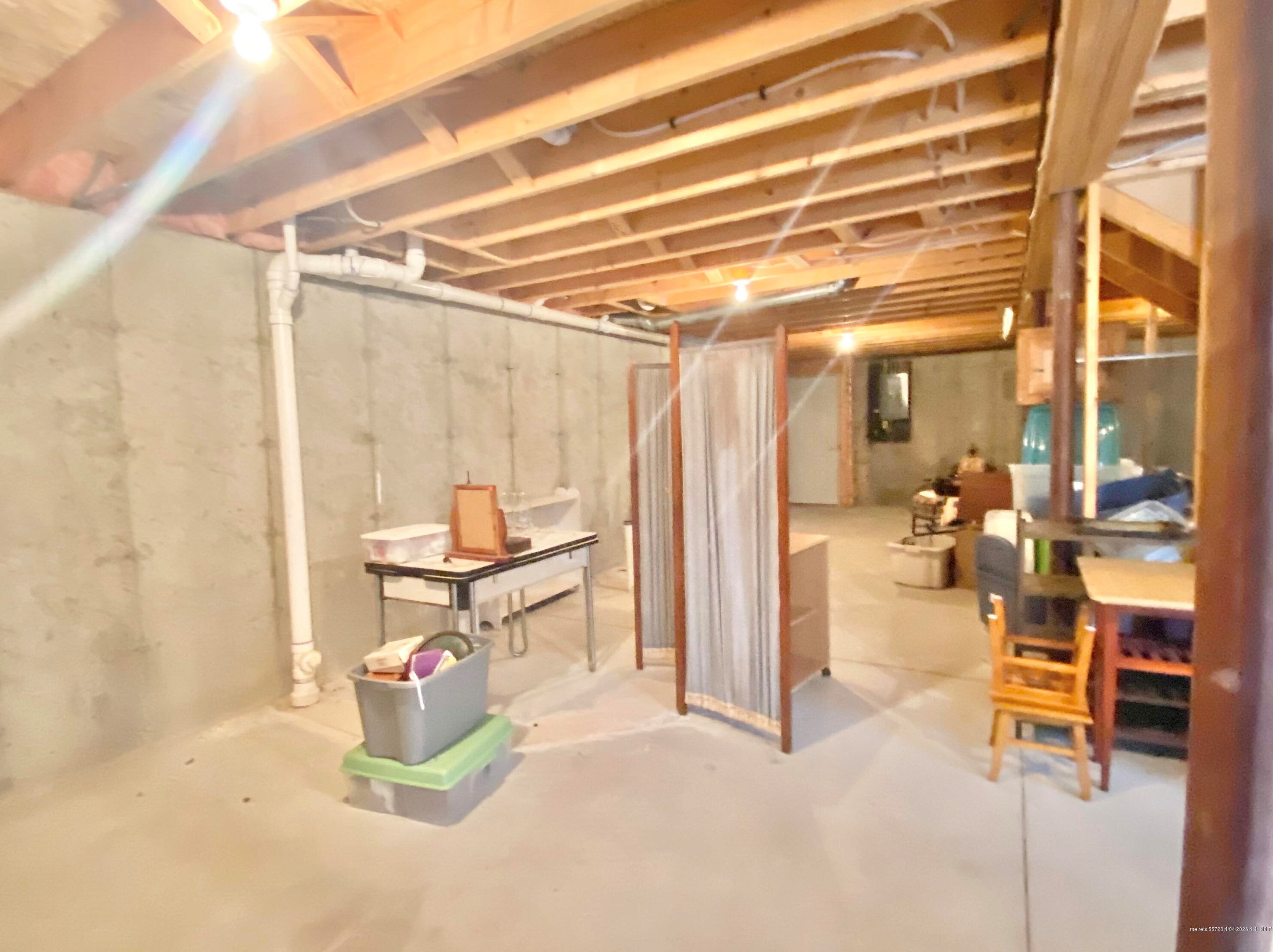 95 Nash Rd, Windham ME  04062-4500 exterior