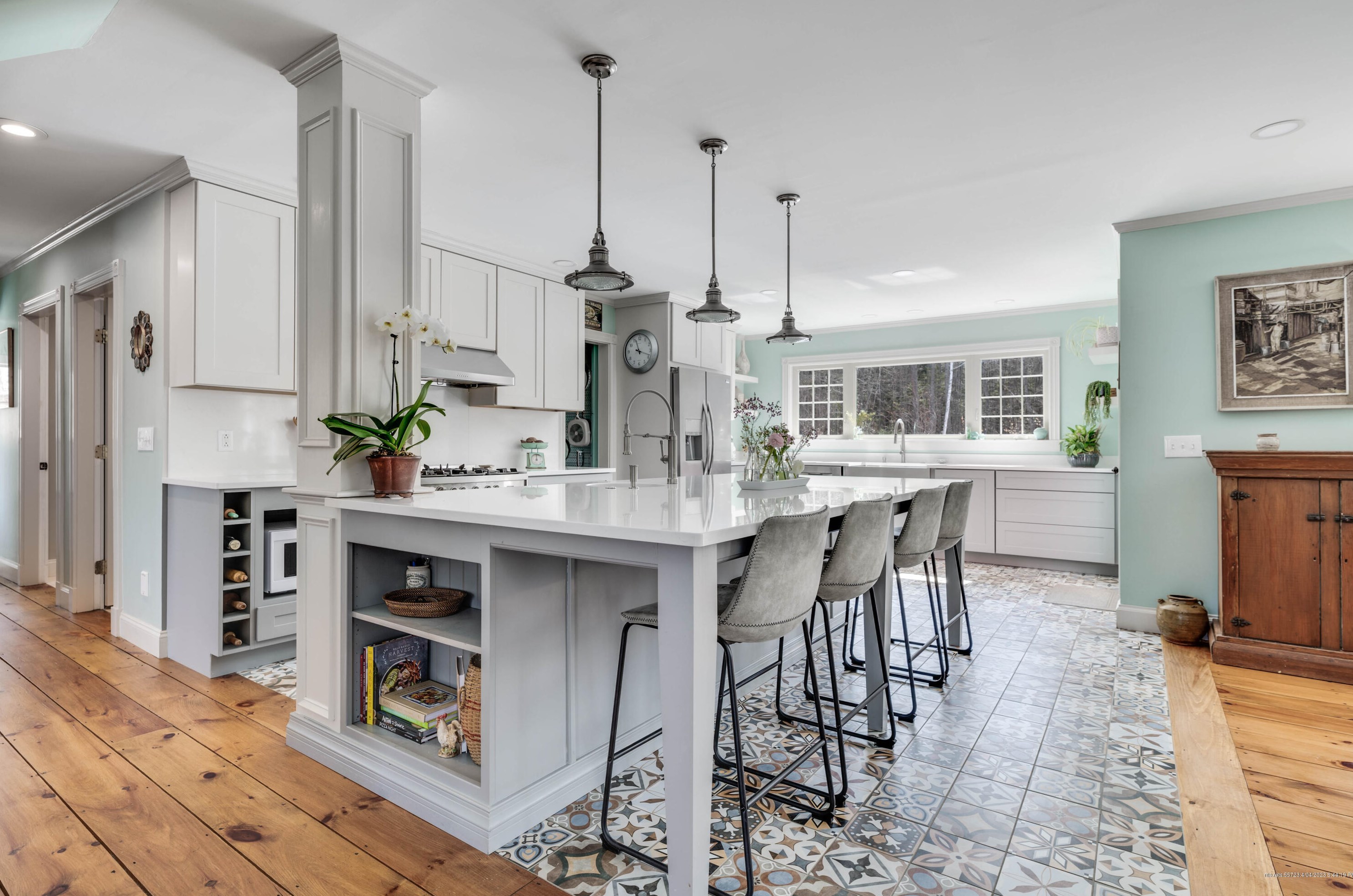 1149 Buck Hill Dr, Bangor, ME 04401-7104