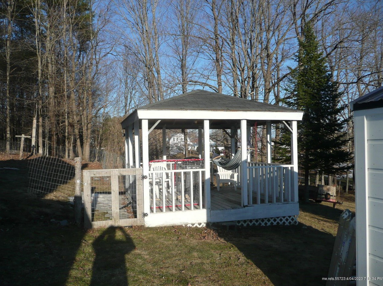 69 Union St, Sebec ME  04426-1121 exterior