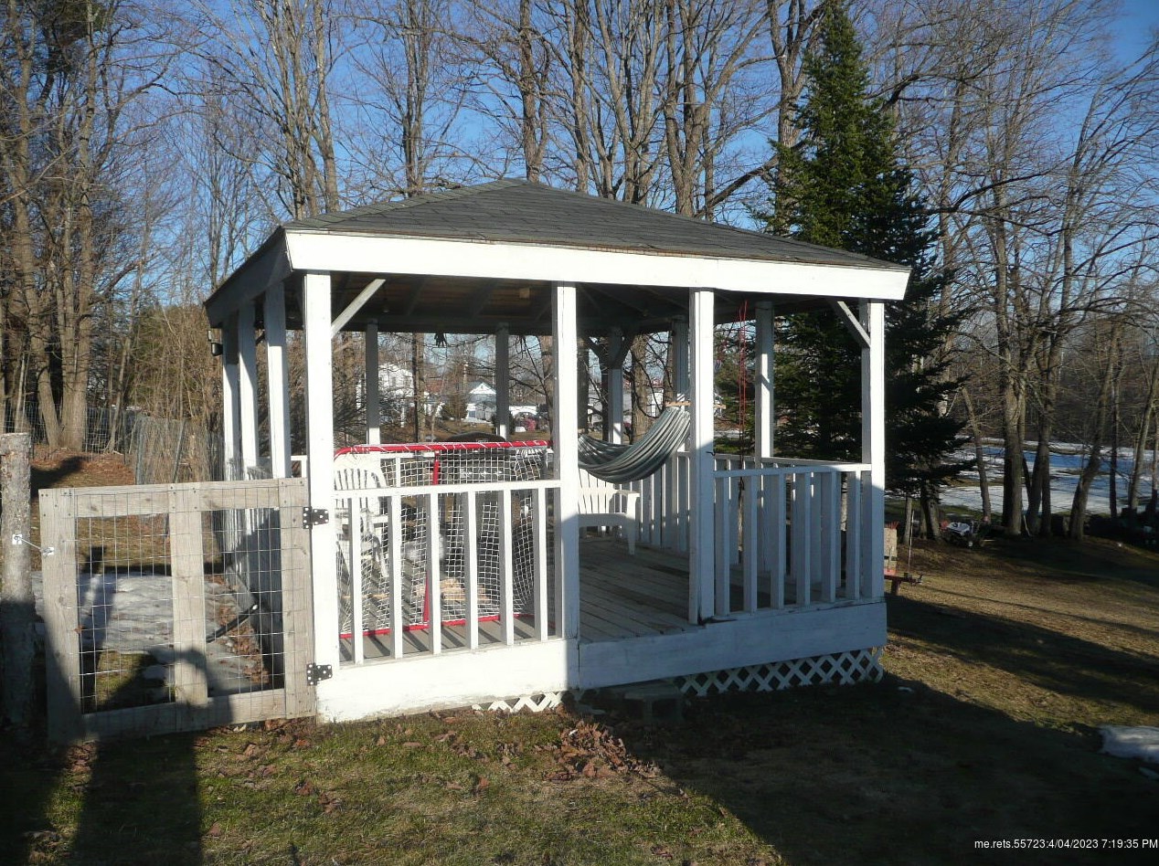 69 Union St, Sebec ME  04426-1121 exterior