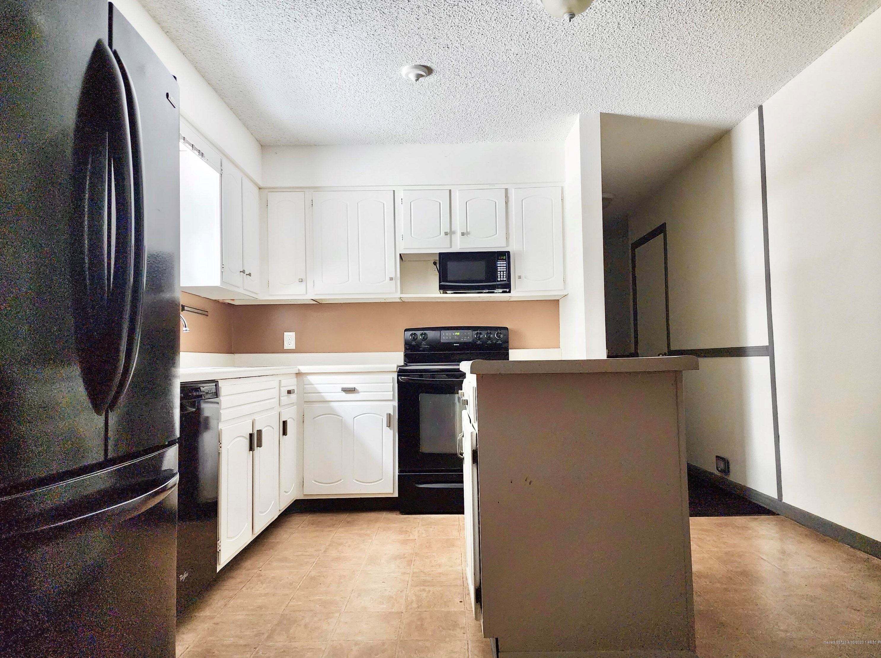 72 Windy St, Augusta, ME 04330