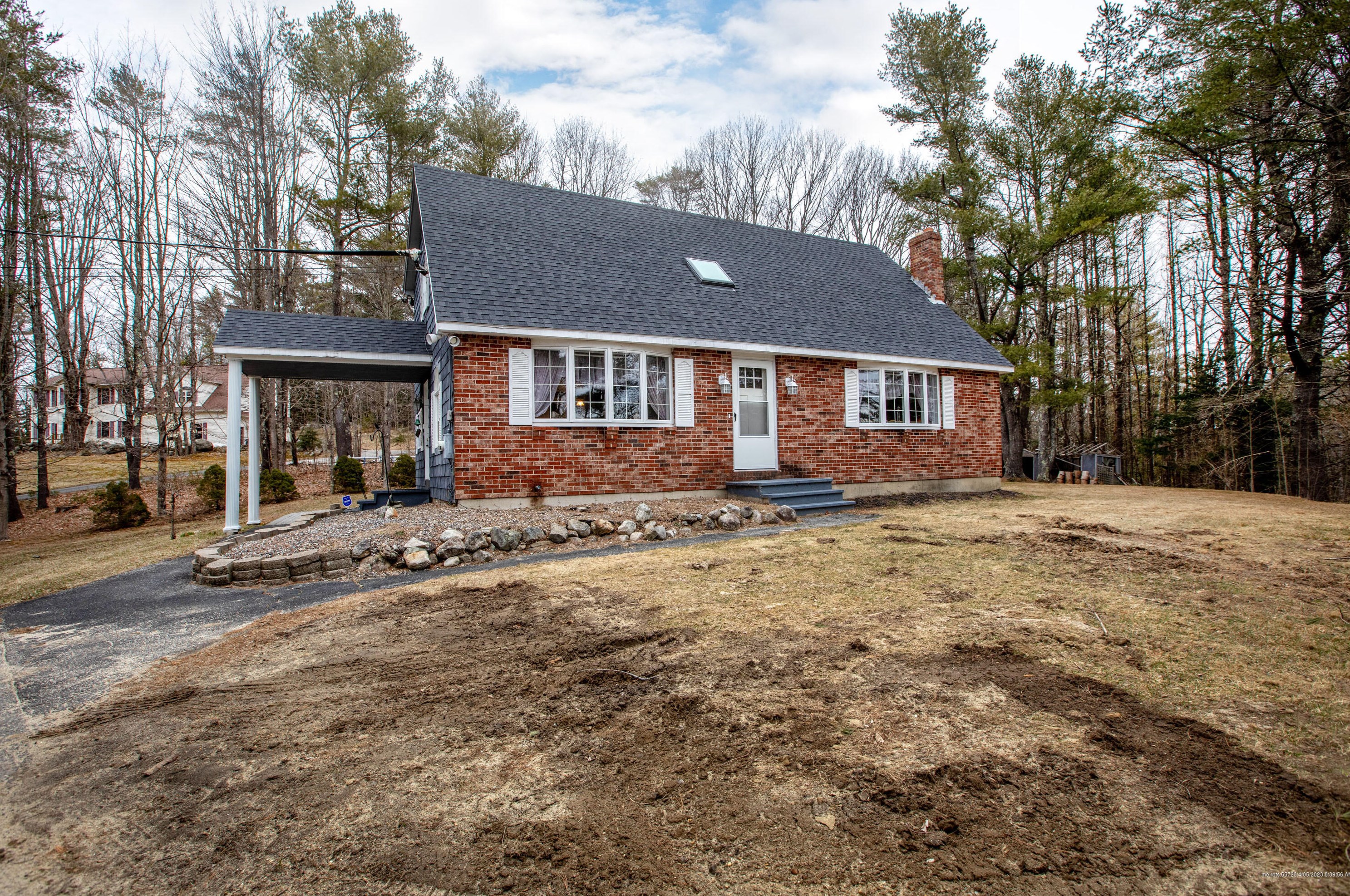 212 Pinewoods Rd, Lewiston, ME 04240