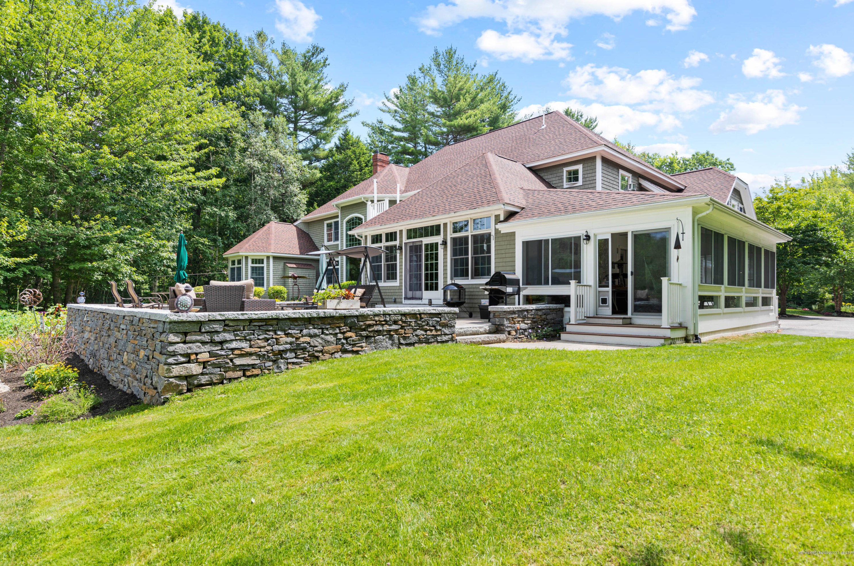 6 Baltusrol Cir, Portland ME  04105-1100 exterior