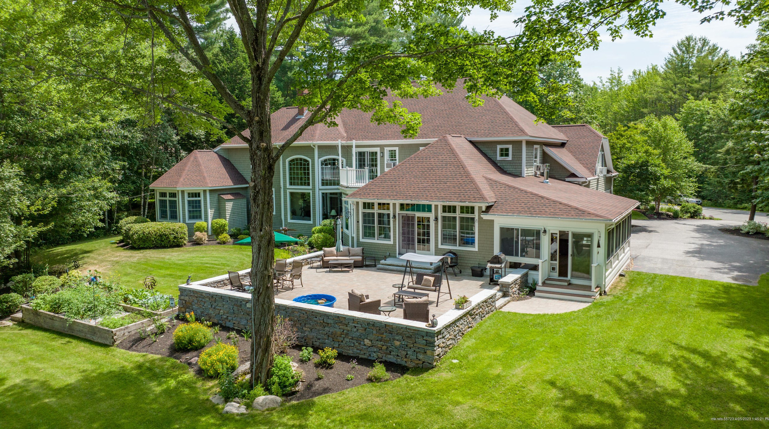 6 Baltusrol Cir, Portland ME  04105-1100 exterior
