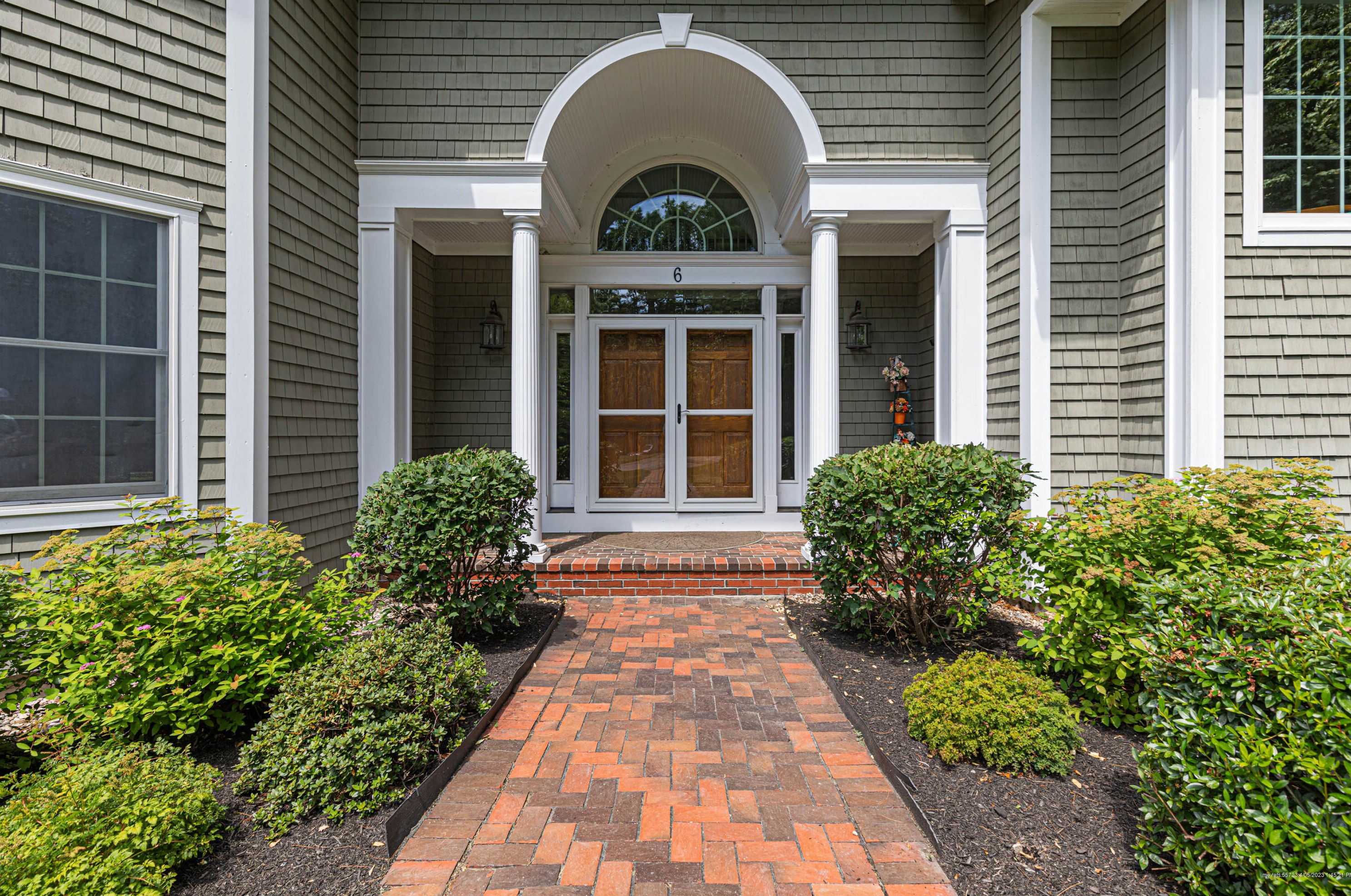 6 Baltusrol Cir, Portland ME  04105-1100 exterior