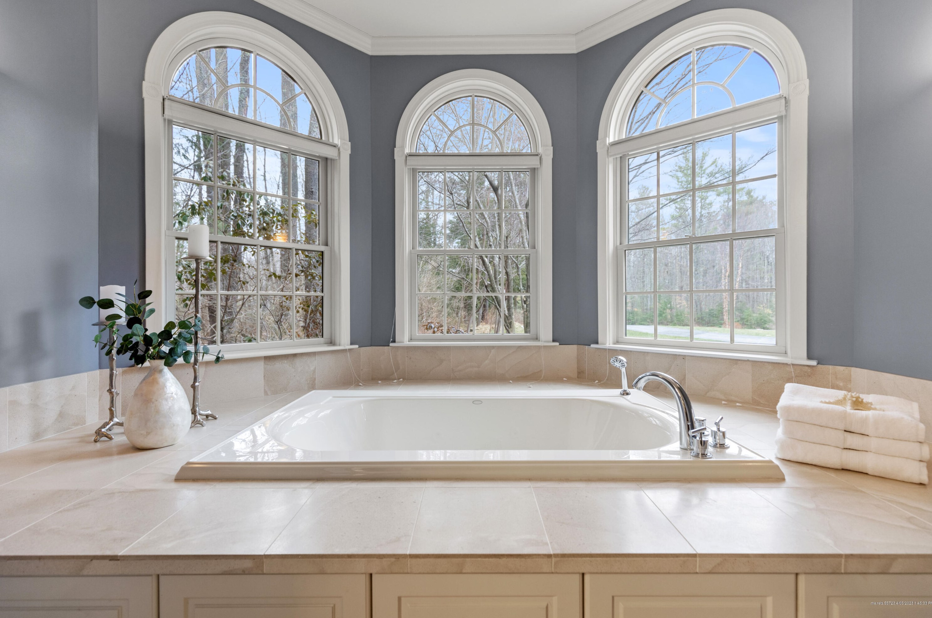 6 Baltusrol Cir, Portland ME  04105-1100 exterior