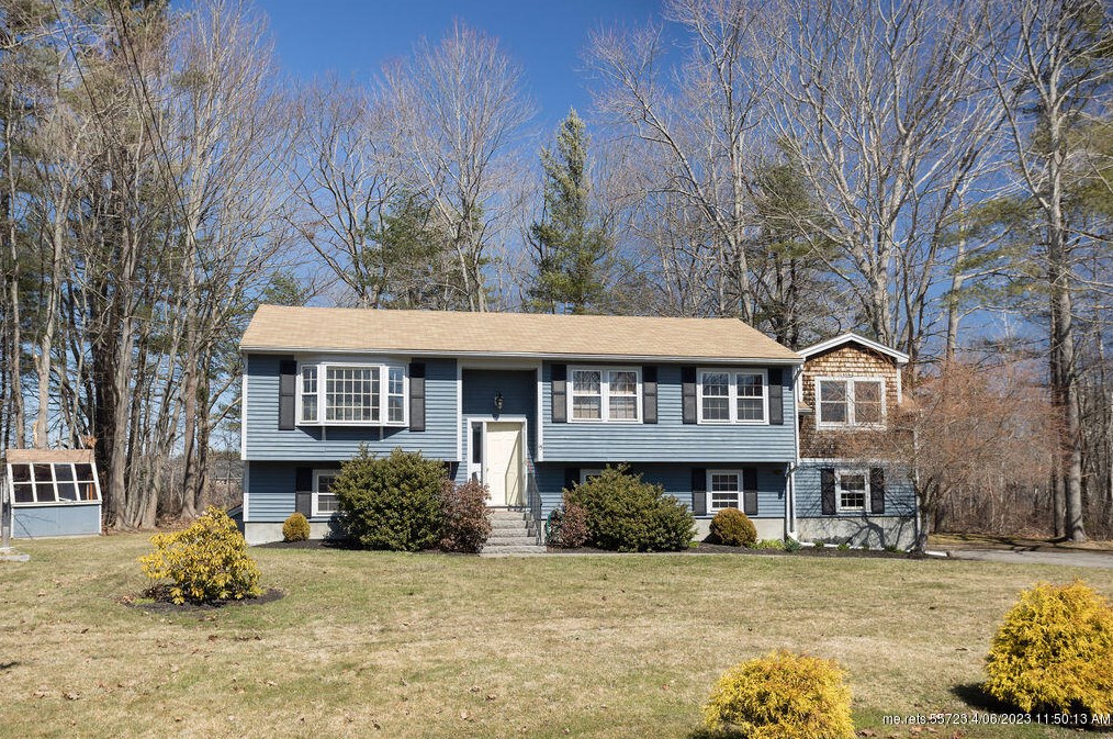 15 Winterbrook Dr, York, ME 03909